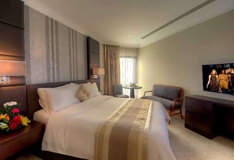 Hotel Dubai Marine Beach Resort and Spa