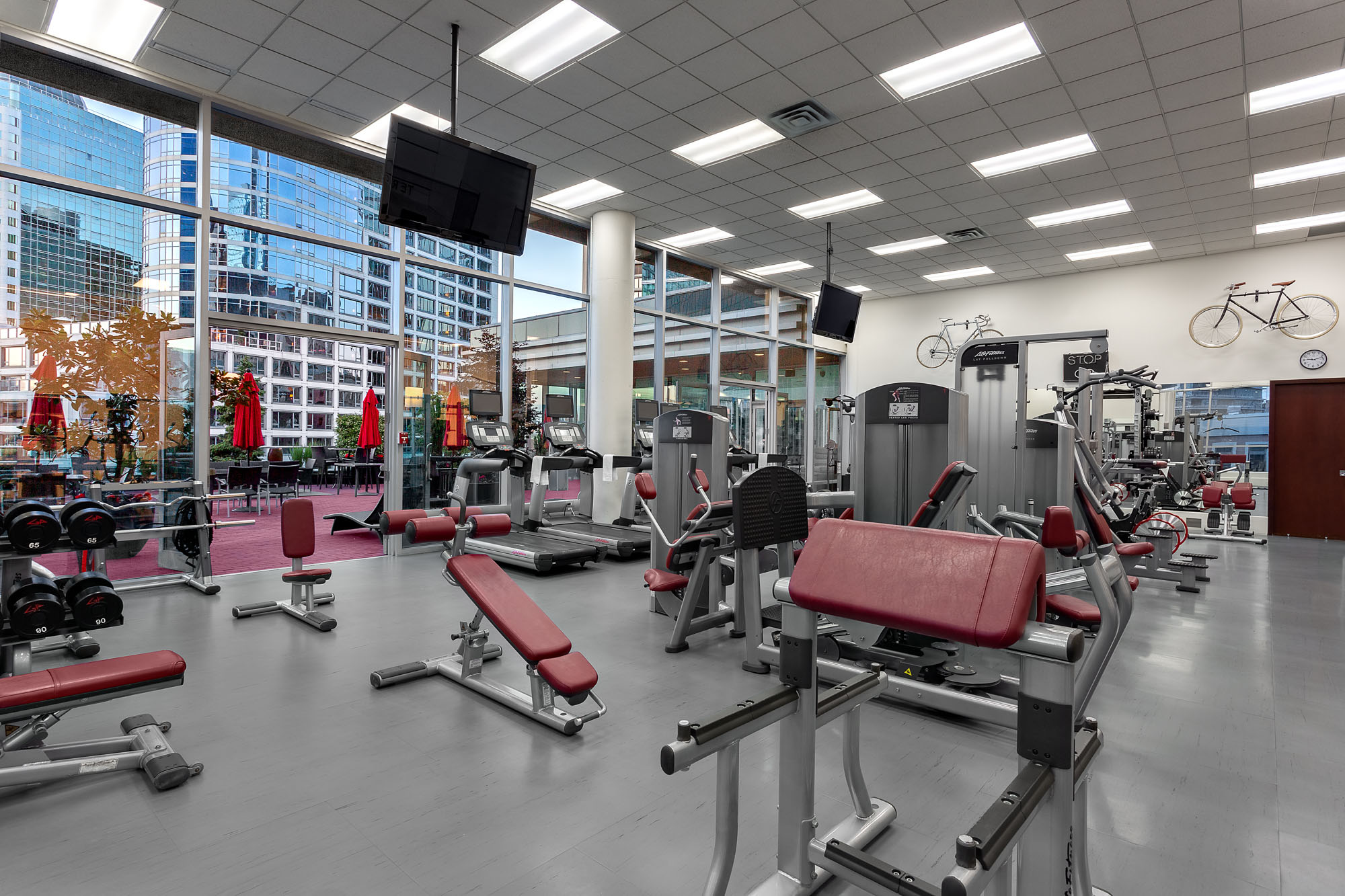 هتل Auberge Vancouver ونکوور