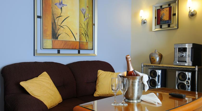 هتل Le Pomerol مونترال