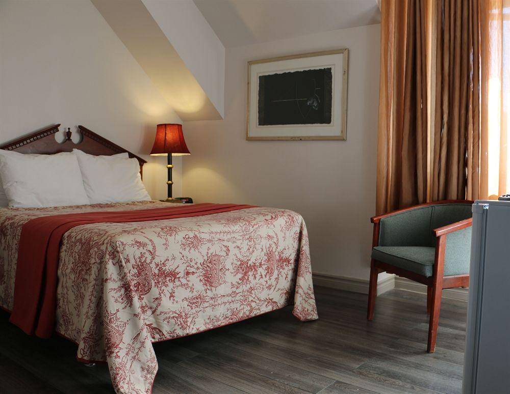هتل Hotel Auberge Manoir Ville Marie مونترال