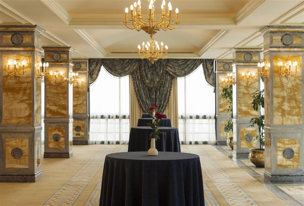 هتل Sheraton Kuwait, a Luxury Collection Hotel Kuwait City