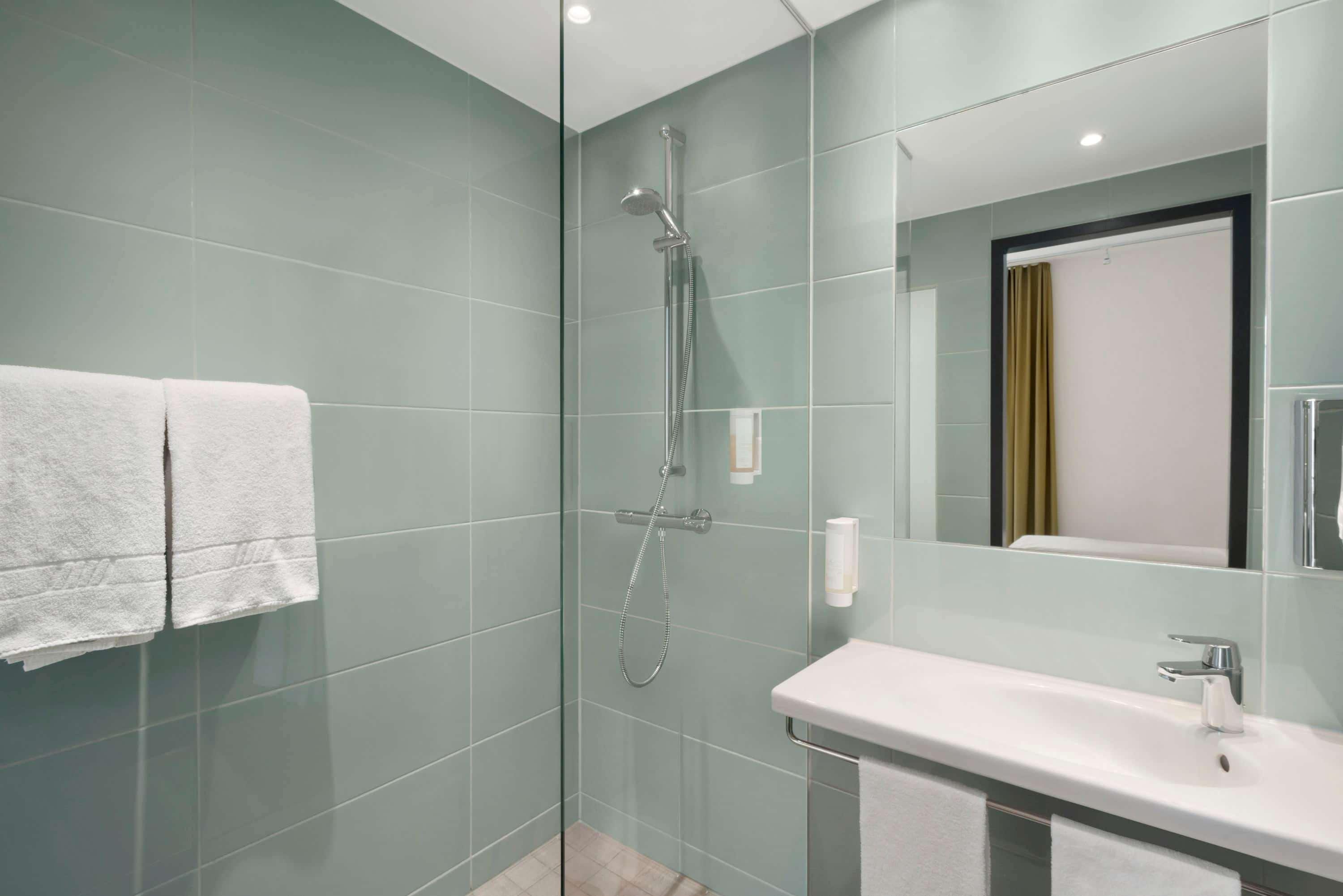 هتل Super 8 by Wyndham Munich City West مونیخ