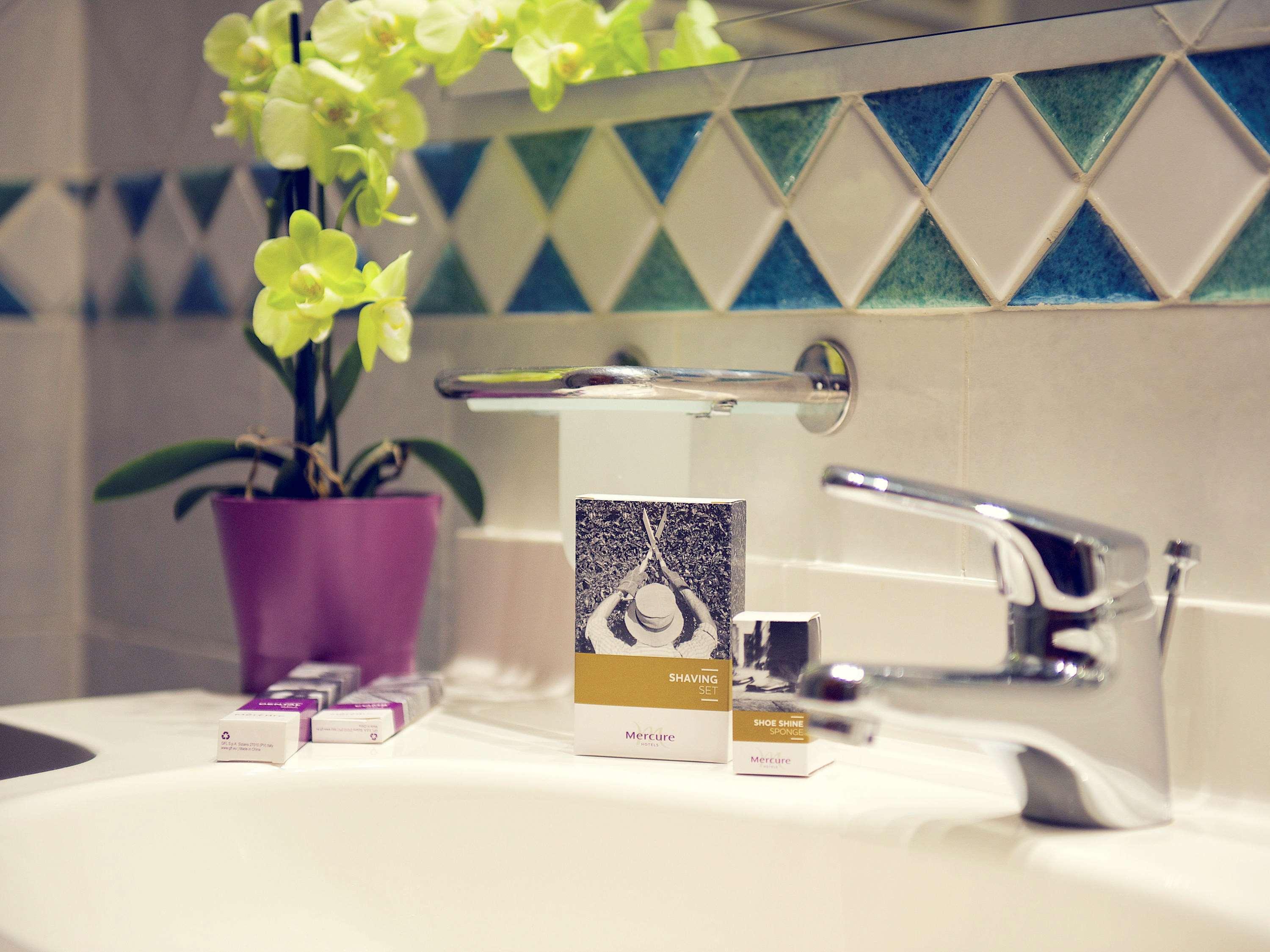 هتل Mercure Genova San Biagio گنوآ