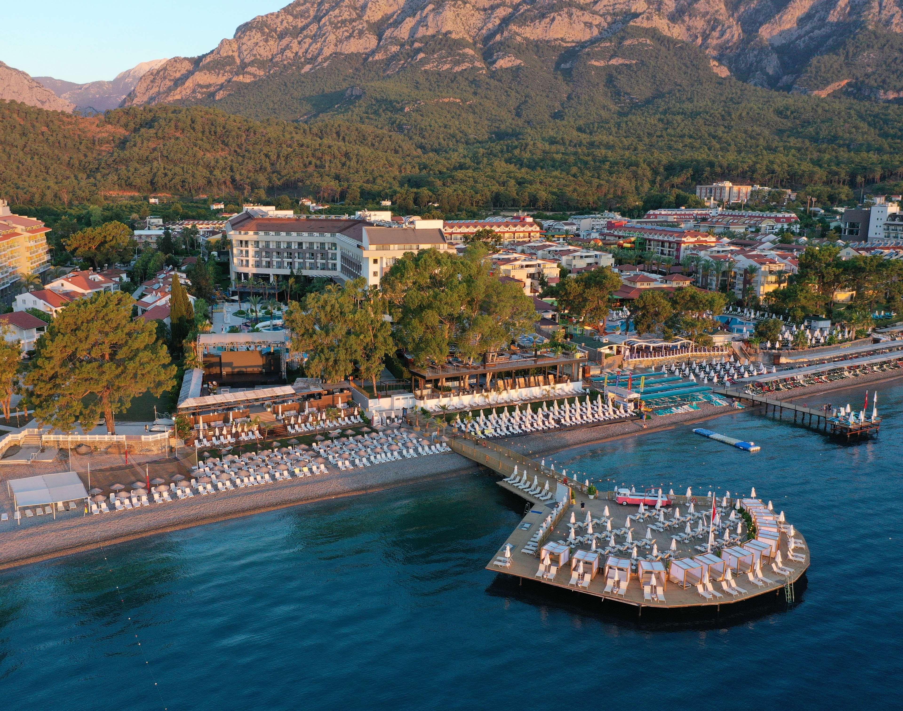 هتل DoubleTree by Hilton Antalya-Kemer کمر