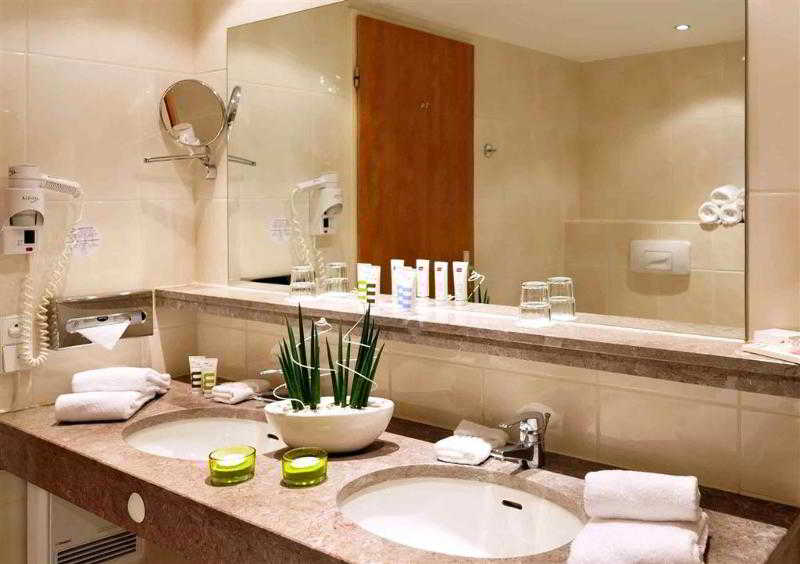 Alibaba https://cdn.alibaba.ir/ostorage/hotel/images/A47086A6/822F32F0A274DE9FFBC0766F15923ED9.jpg