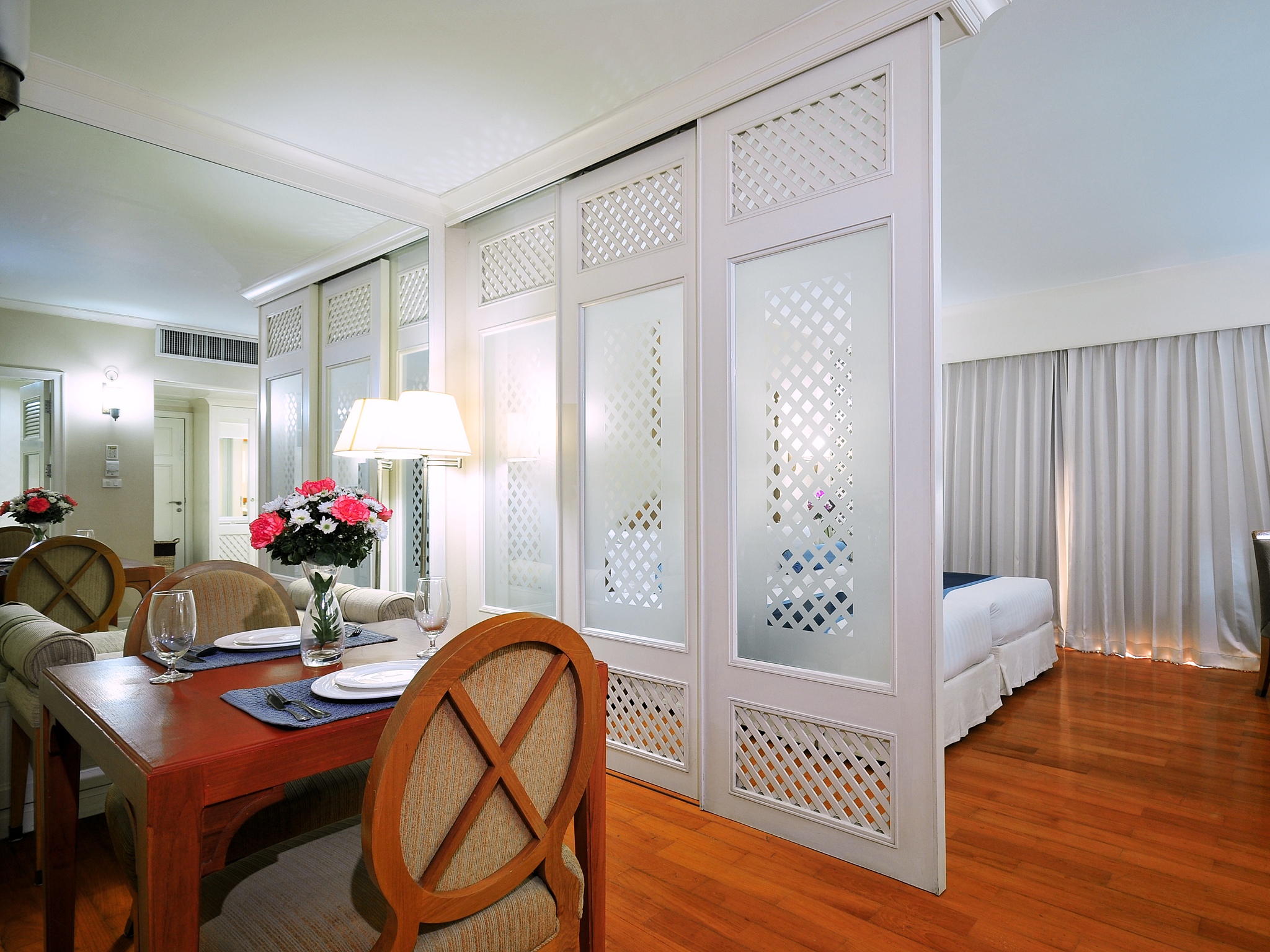 هتل Centre Point Sukhumvit Soi 10 بانگکوک