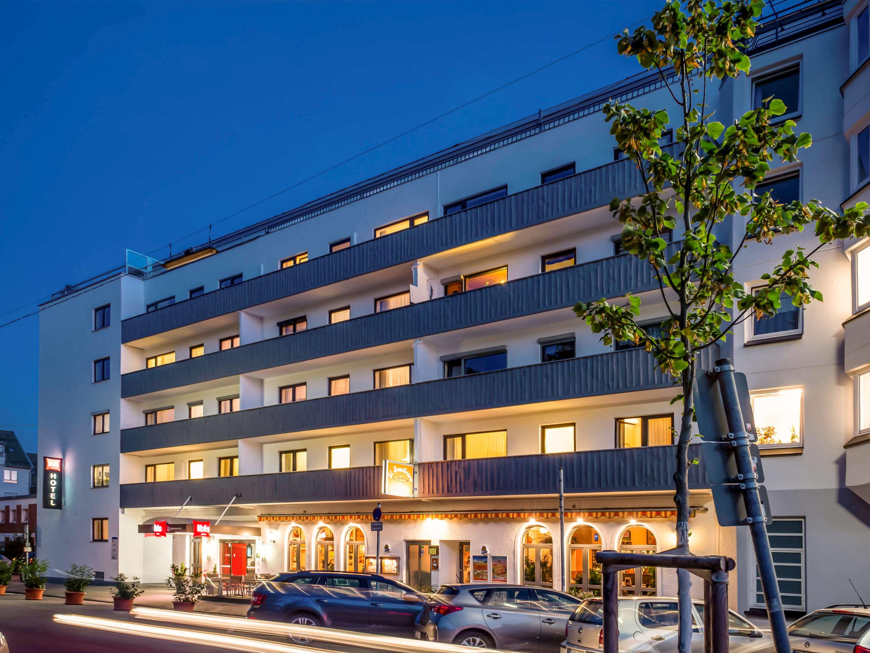 Alibaba https://cdn.alibaba.ir/ostorage/hotel/images/A61ED74F/D74ED1AA852B841C3AC1DC9686C6C6D6.jpg