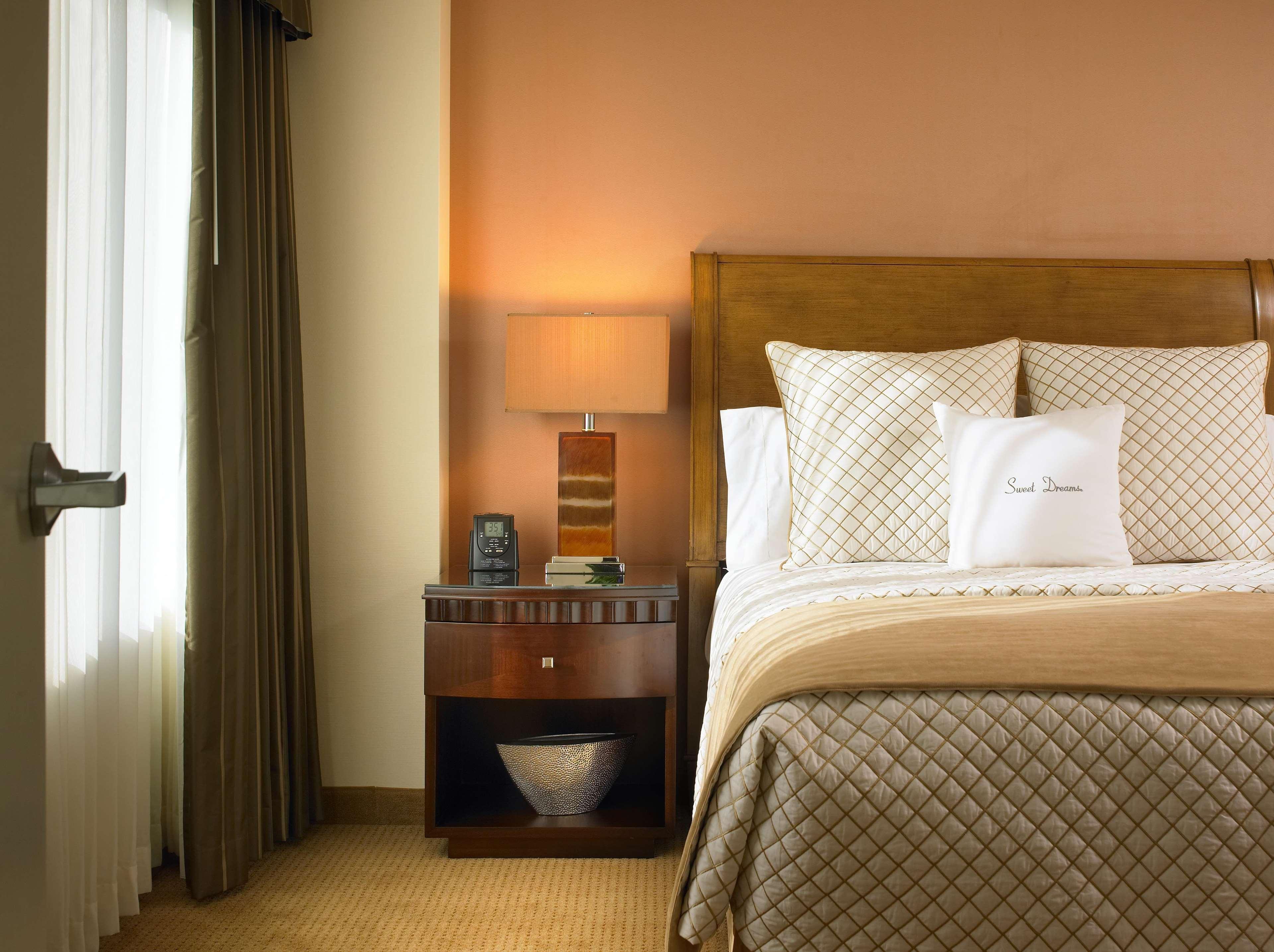 هتل DoubleTree Suites by Hilton Hotel Anaheim Resort - Convention Center Anaheim