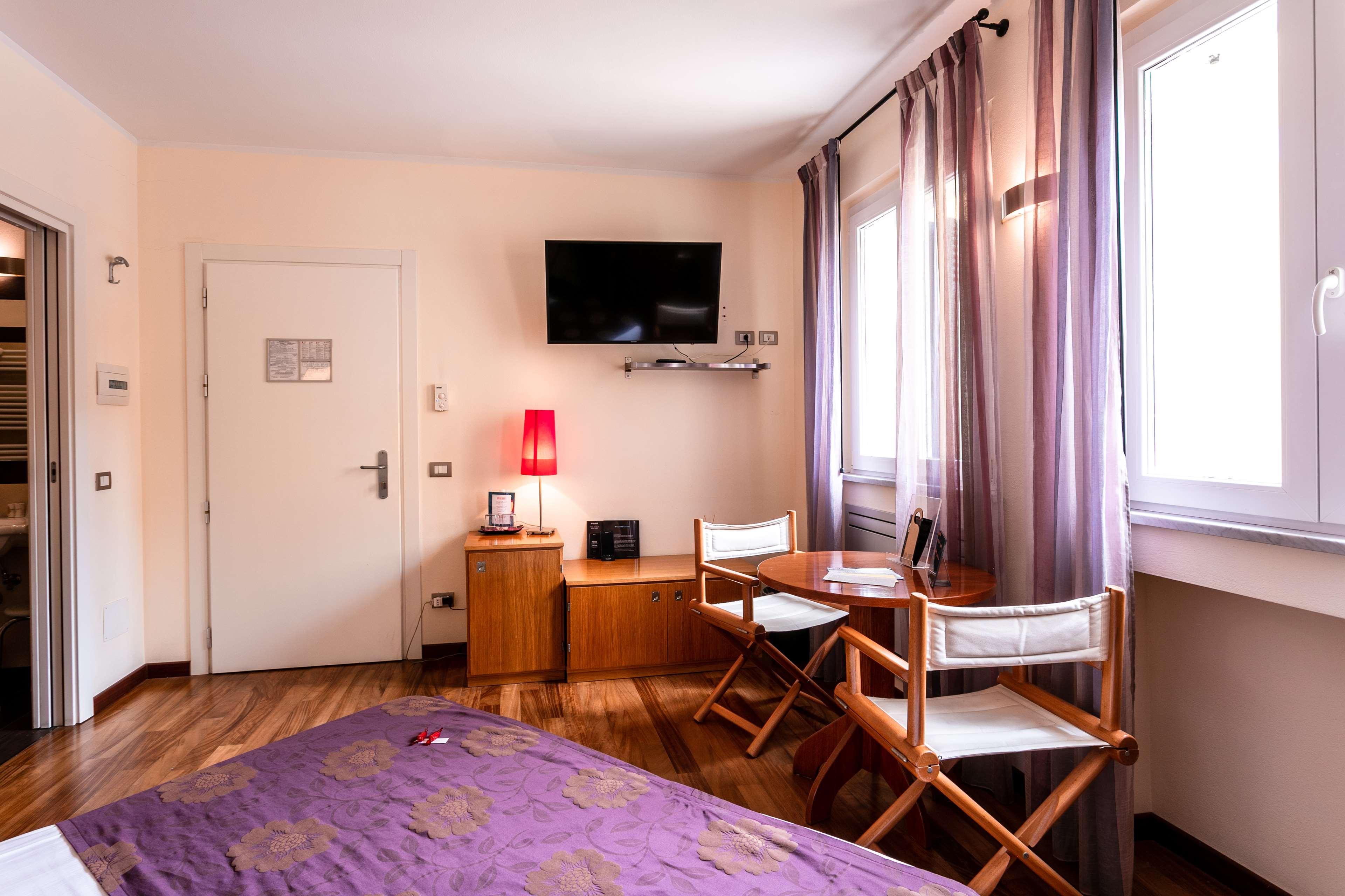 هتل Oasi Hotel Levanto