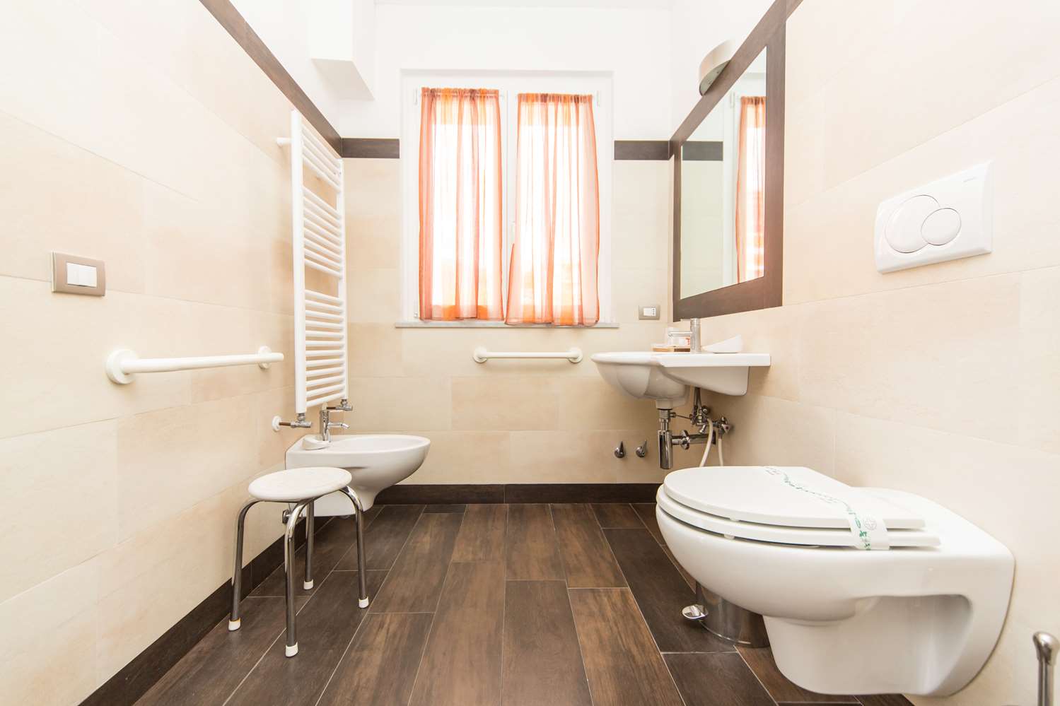 Alibaba https://cdn.alibaba.ir/ostorage/hotel/images/A66DA3BC/C1A6751C6BD55096850DBE006D23441D.jpg