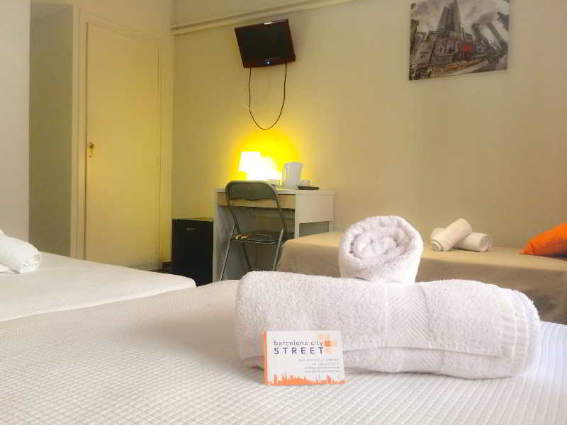 هتل Barcelona City Street Hostal بارسلونا