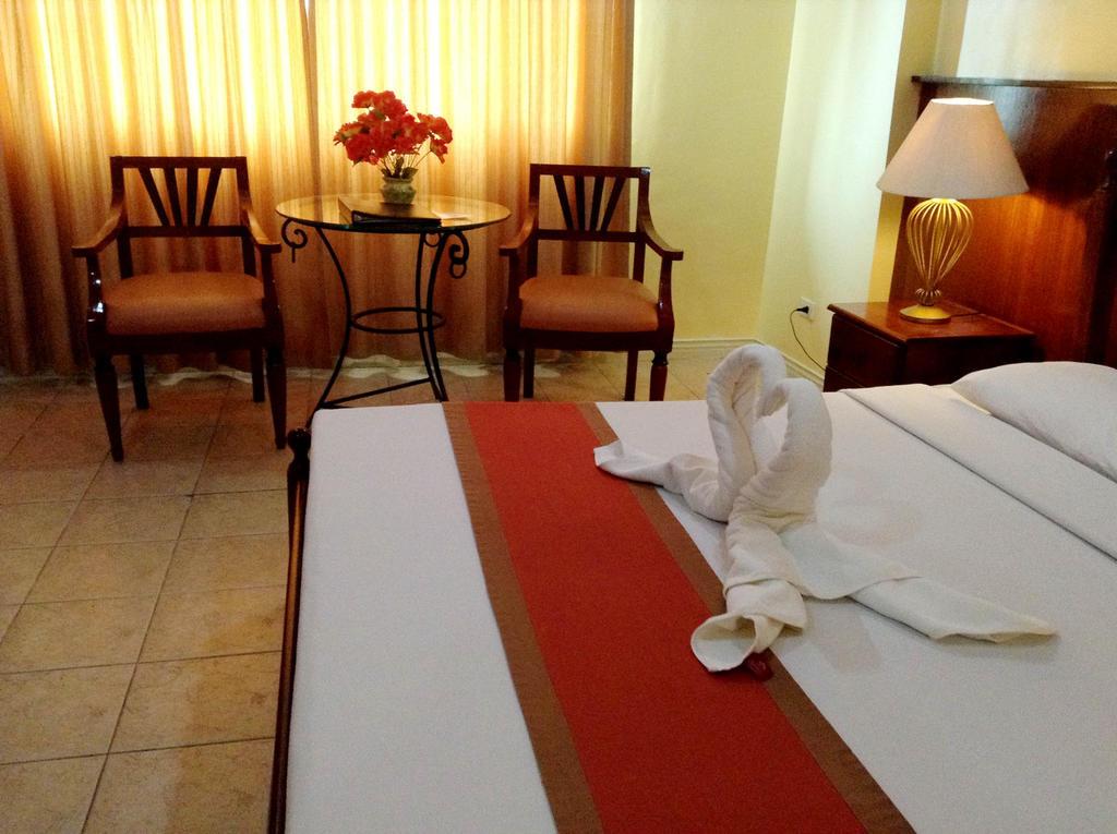 هتل Crown Regency Residence Davao