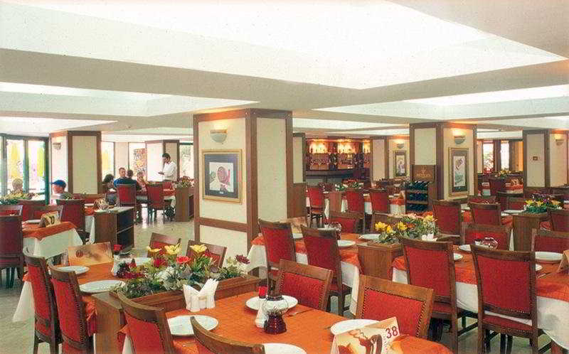 هتل Esra Family Suite Hotel Altinkum