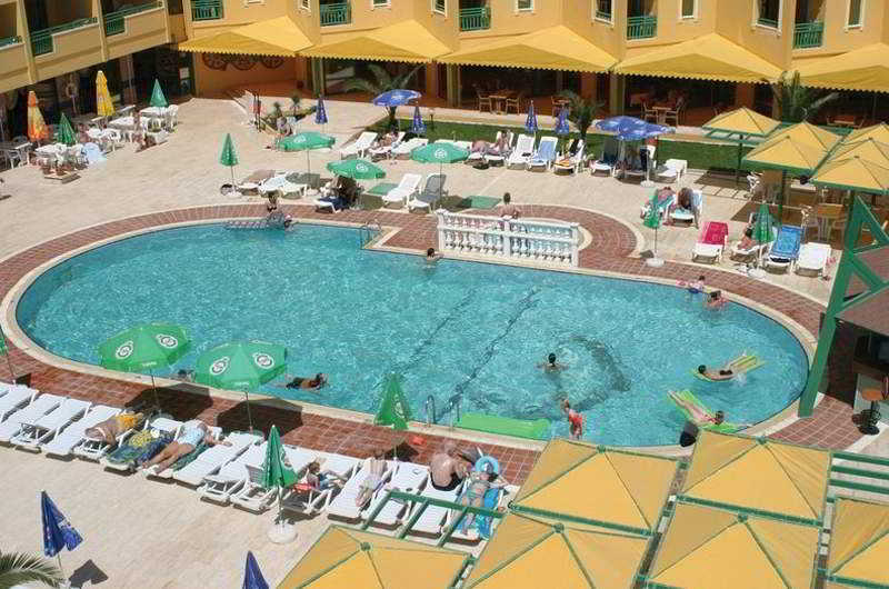 هتل Esra Family Suite Hotel Altinkum