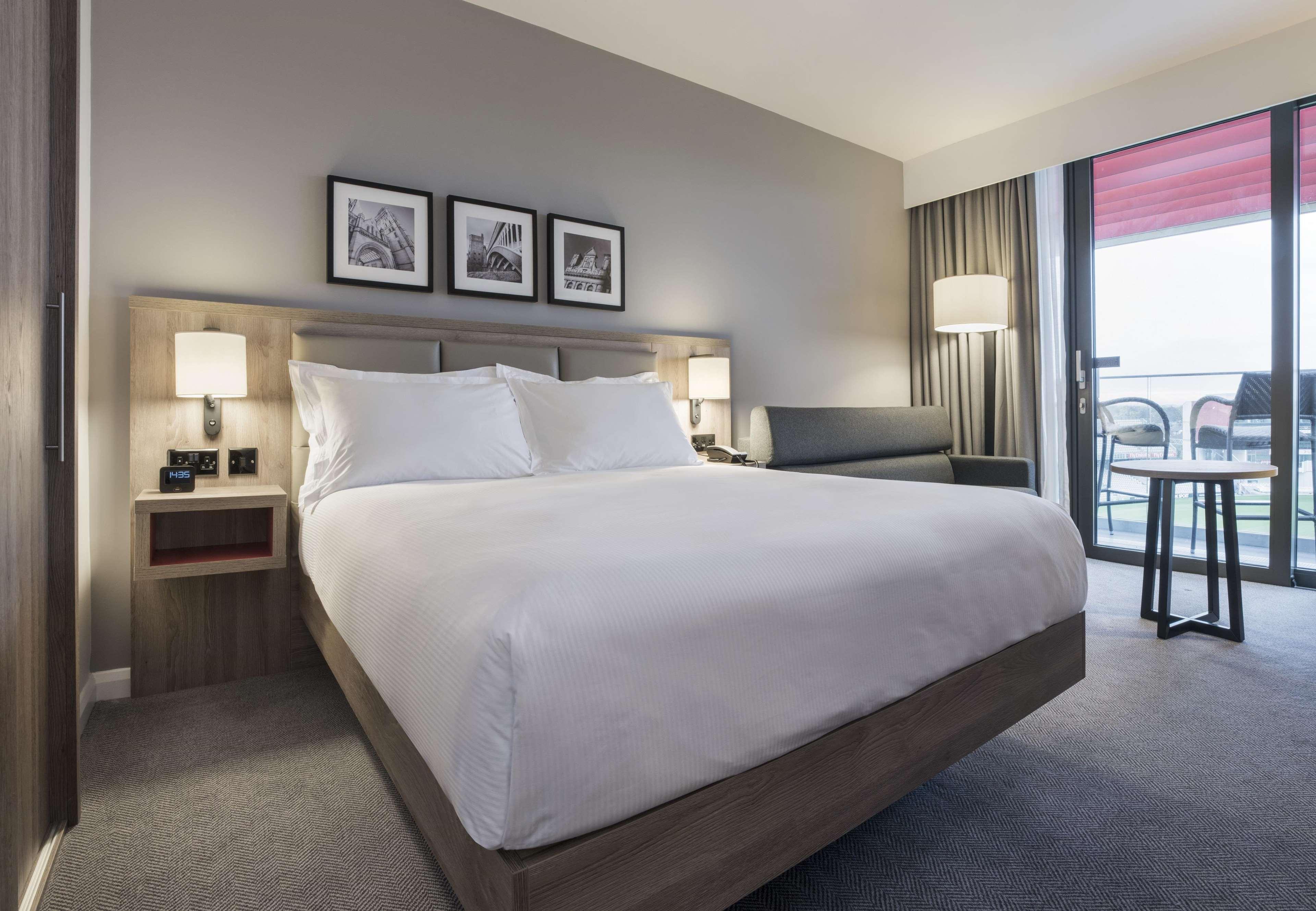 هتل Hilton Garden Inn Manchester Emirates Old Trafford منچستر