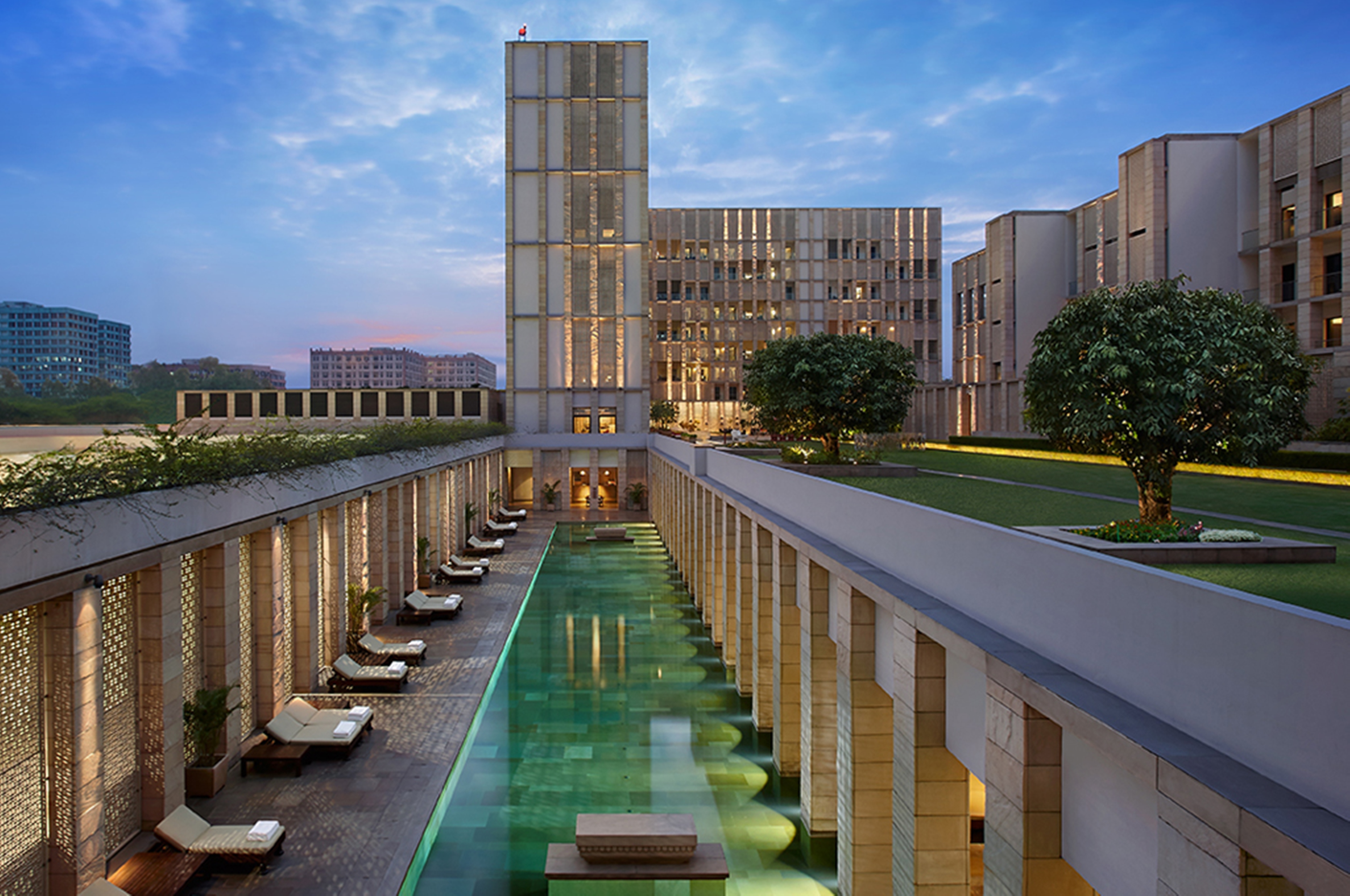 Alibaba https://cdn.alibaba.ir/ostorage/hotel/images/A7ACA05/3A10108346492882E654FDB13BE37D58.jpg