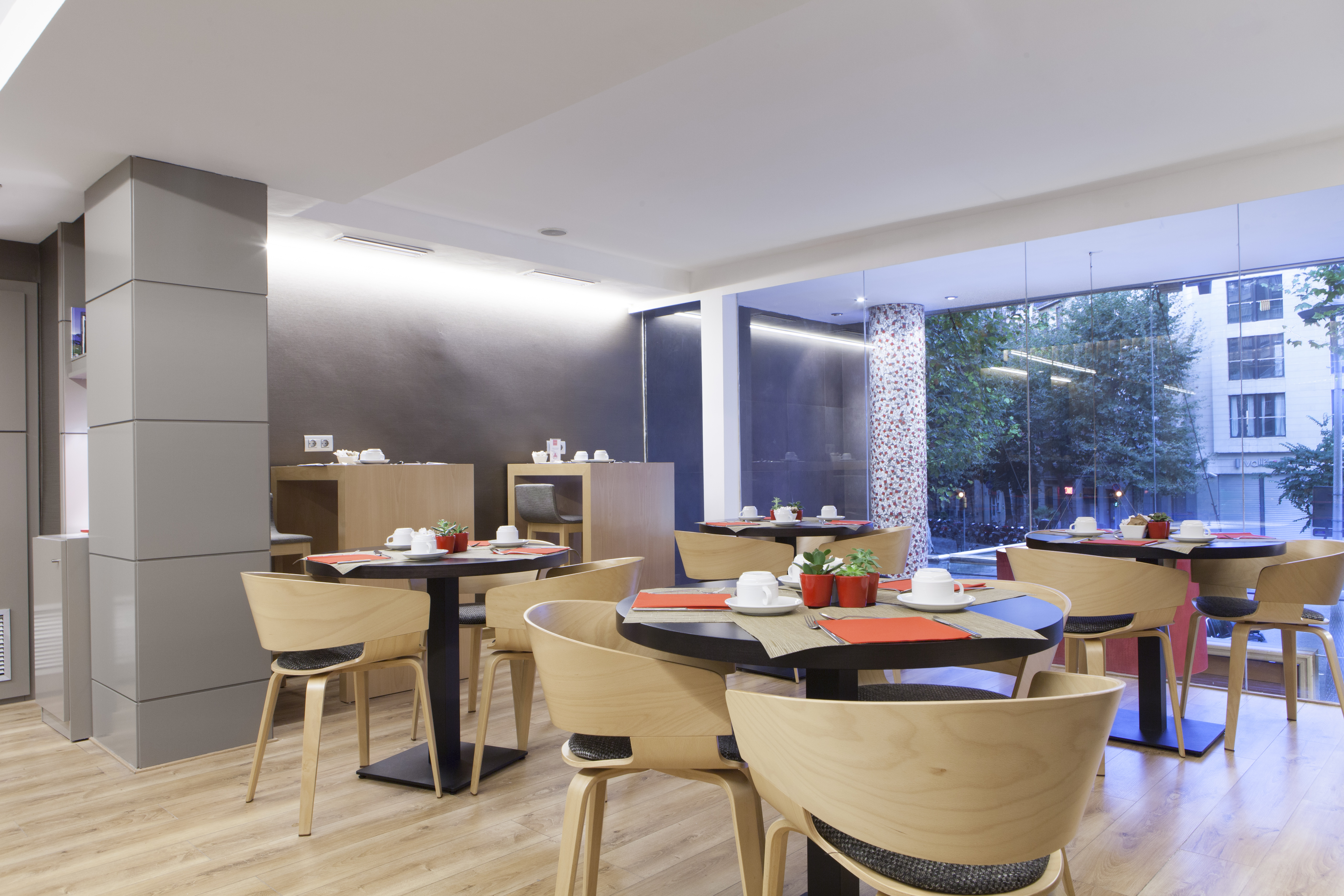 هتل Hotel América Barcelona بارسلونا