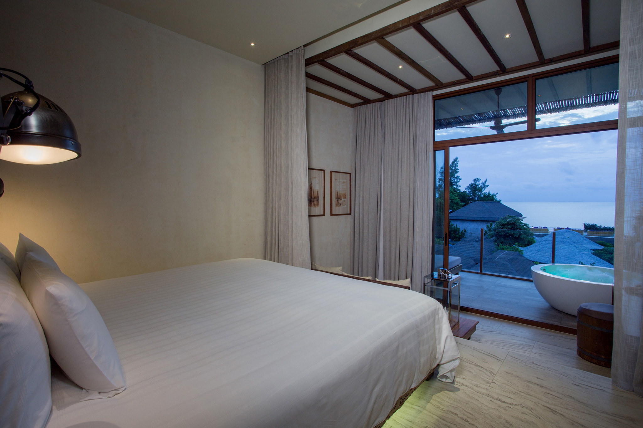 هتل U Pattaya Chon Buri