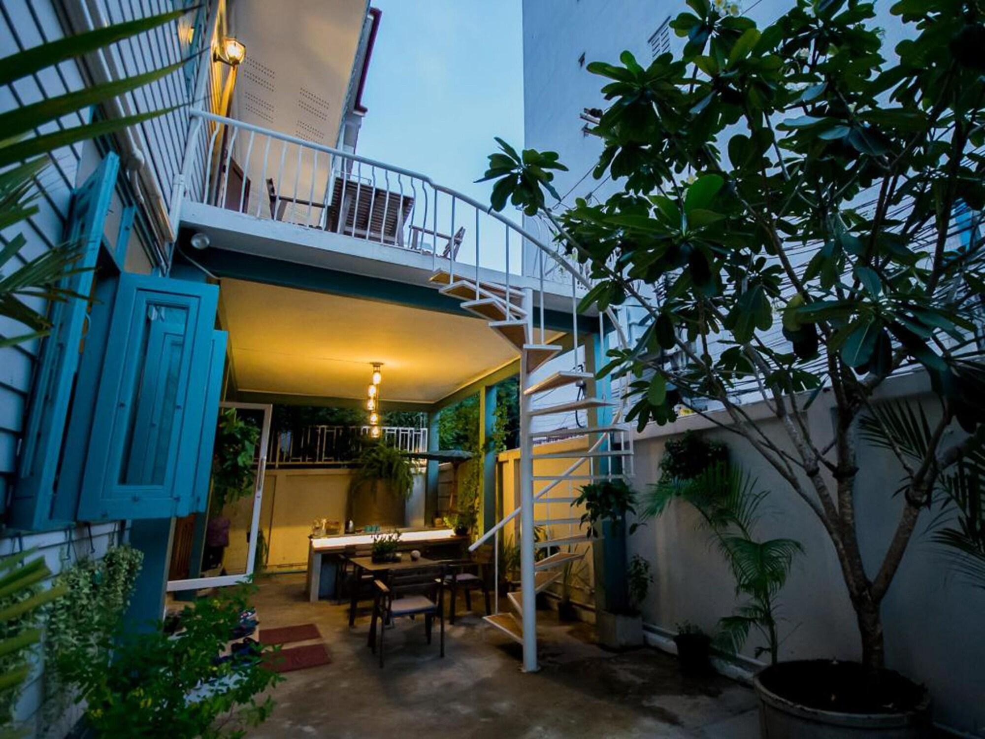 Alibaba https://cdn.alibaba.ir/ostorage/hotel/images/A85462FC/4BE20CBFD3935A565AE8FC96D0A8BE19.jpg