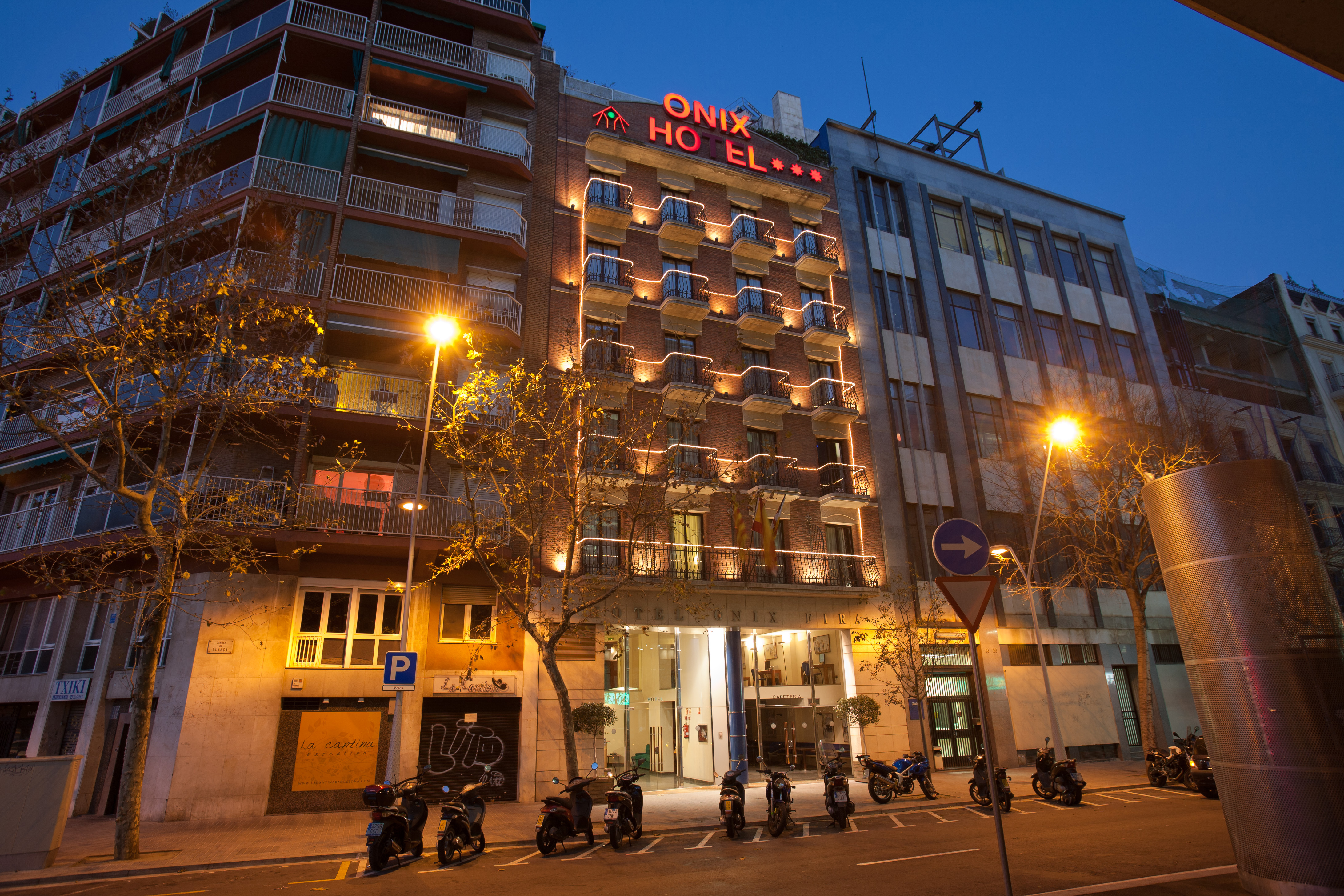 Alibaba https://cdn.alibaba.ir/ostorage/hotel/images/A923F28D/AF0256B51475FE71C8A3040E550C9240.jpg