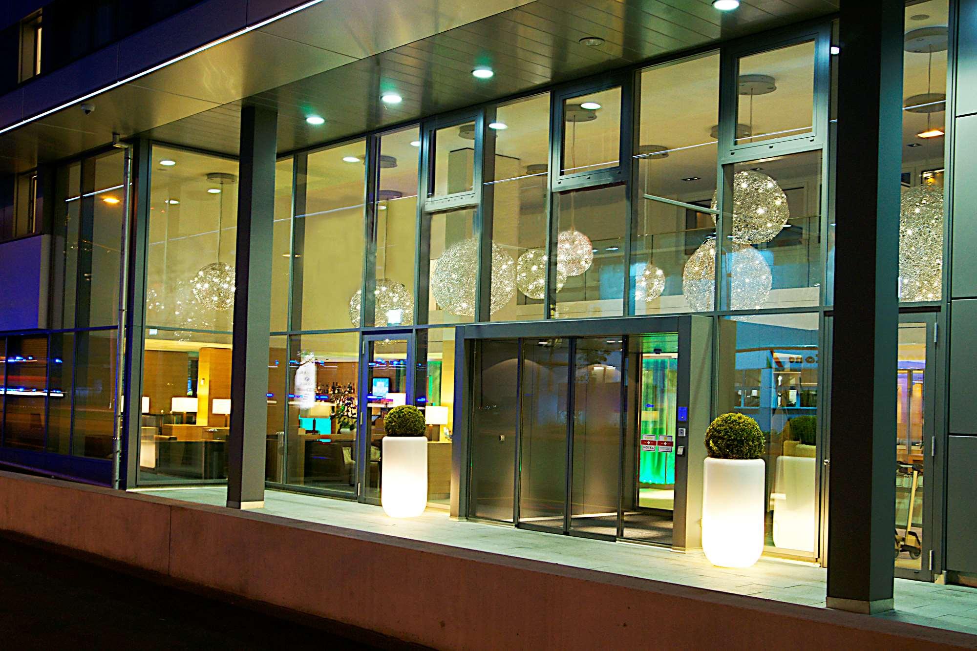 Alibaba https://cdn.alibaba.ir/ostorage/hotel/images/A935EEBE/C1BE25C14F55C28B1959B5137FCAFFEB.jpg