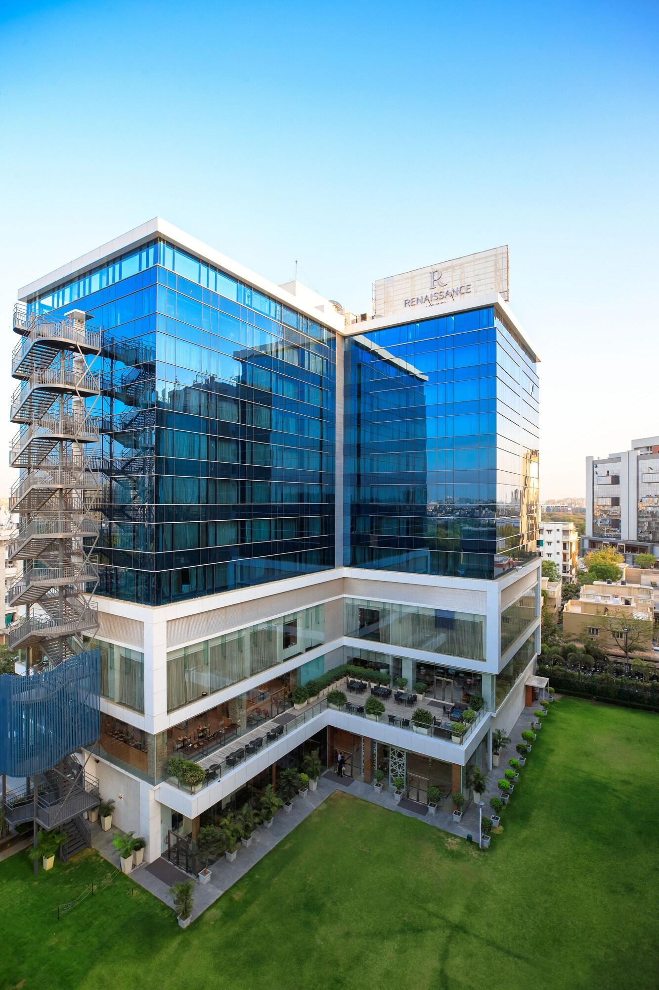 هتل Renaissance Ahmedabad Hotel احمد آباد
