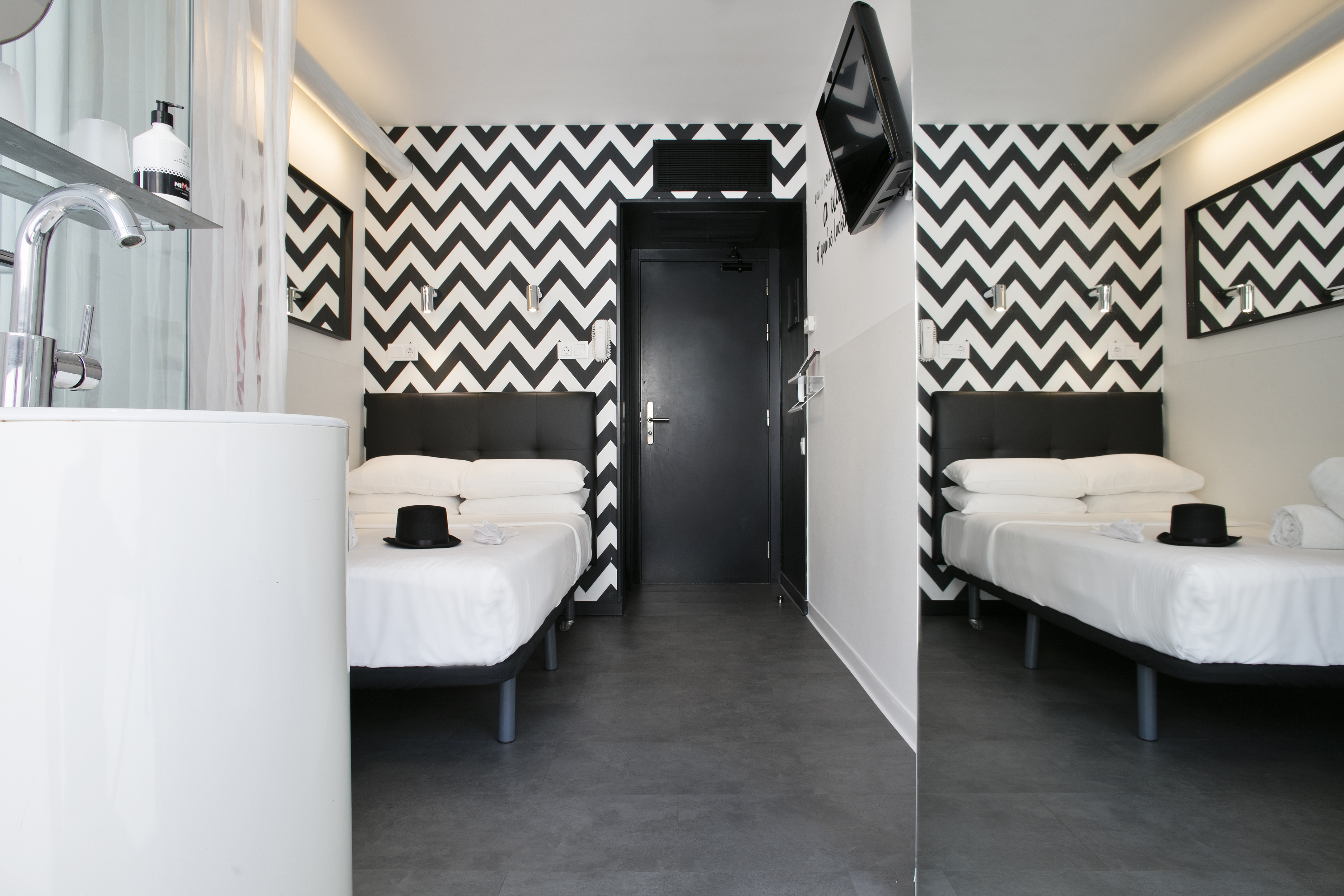 هتل Casa Lit by Ona Hotels بارسلونا