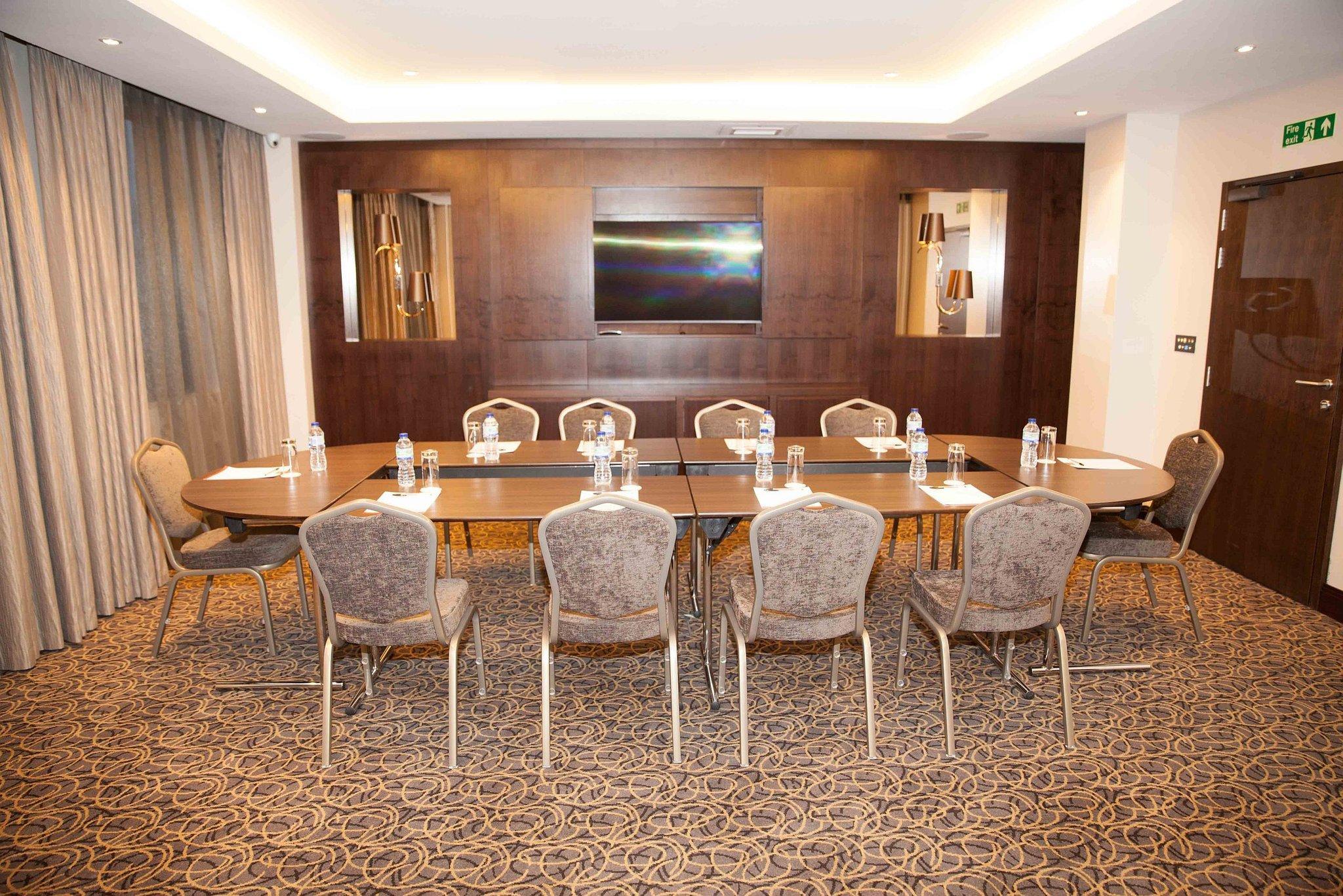هتل St George's Hotel Wembley لندن