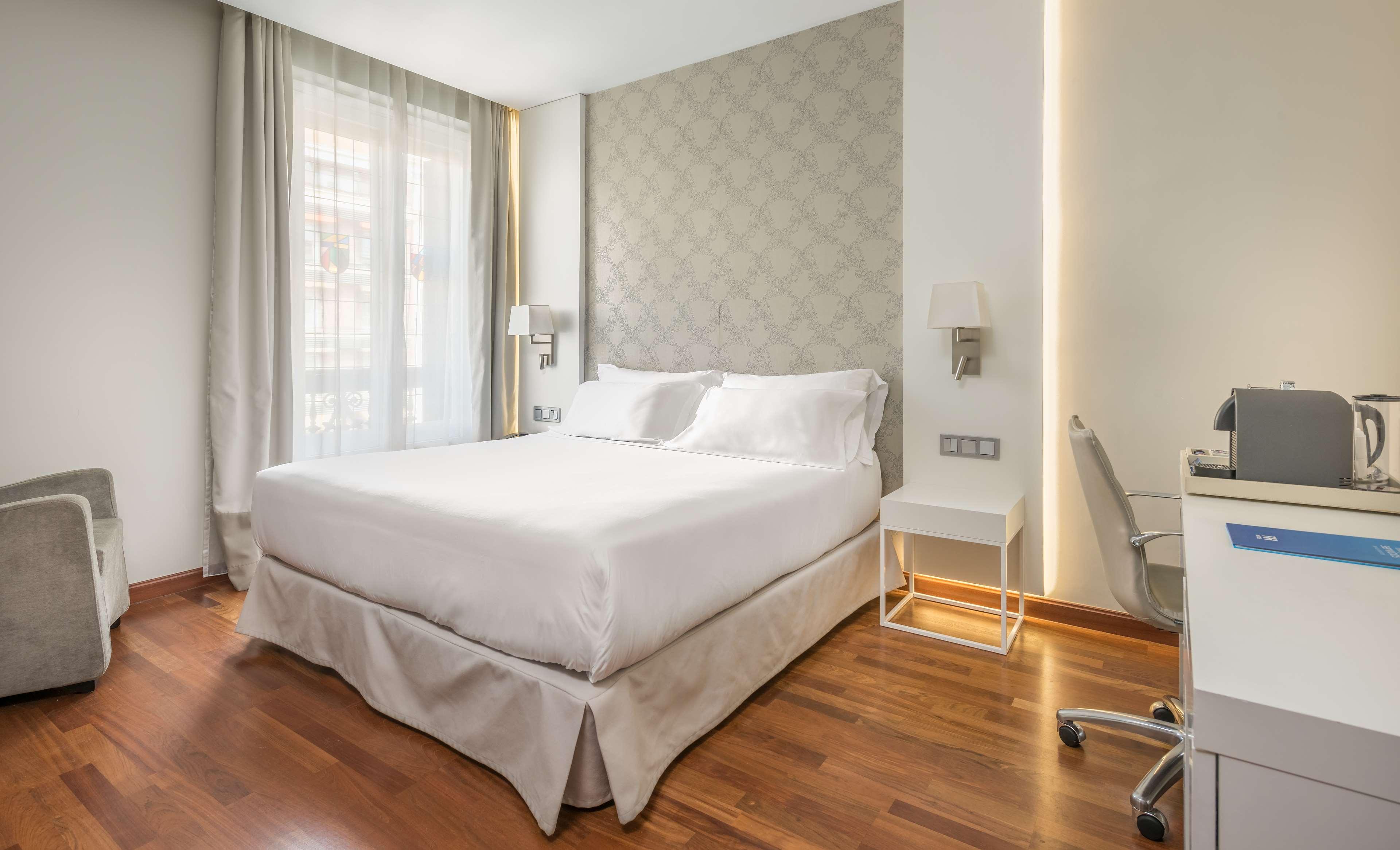 هتل NH Madrid Alonso Martínez مادرید