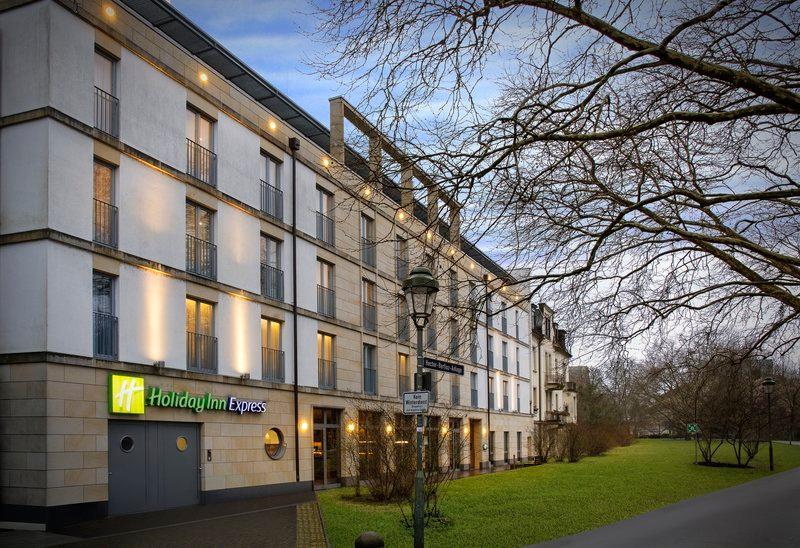 هتل Holiday Inn Express Baden-Baden Baden-Baden