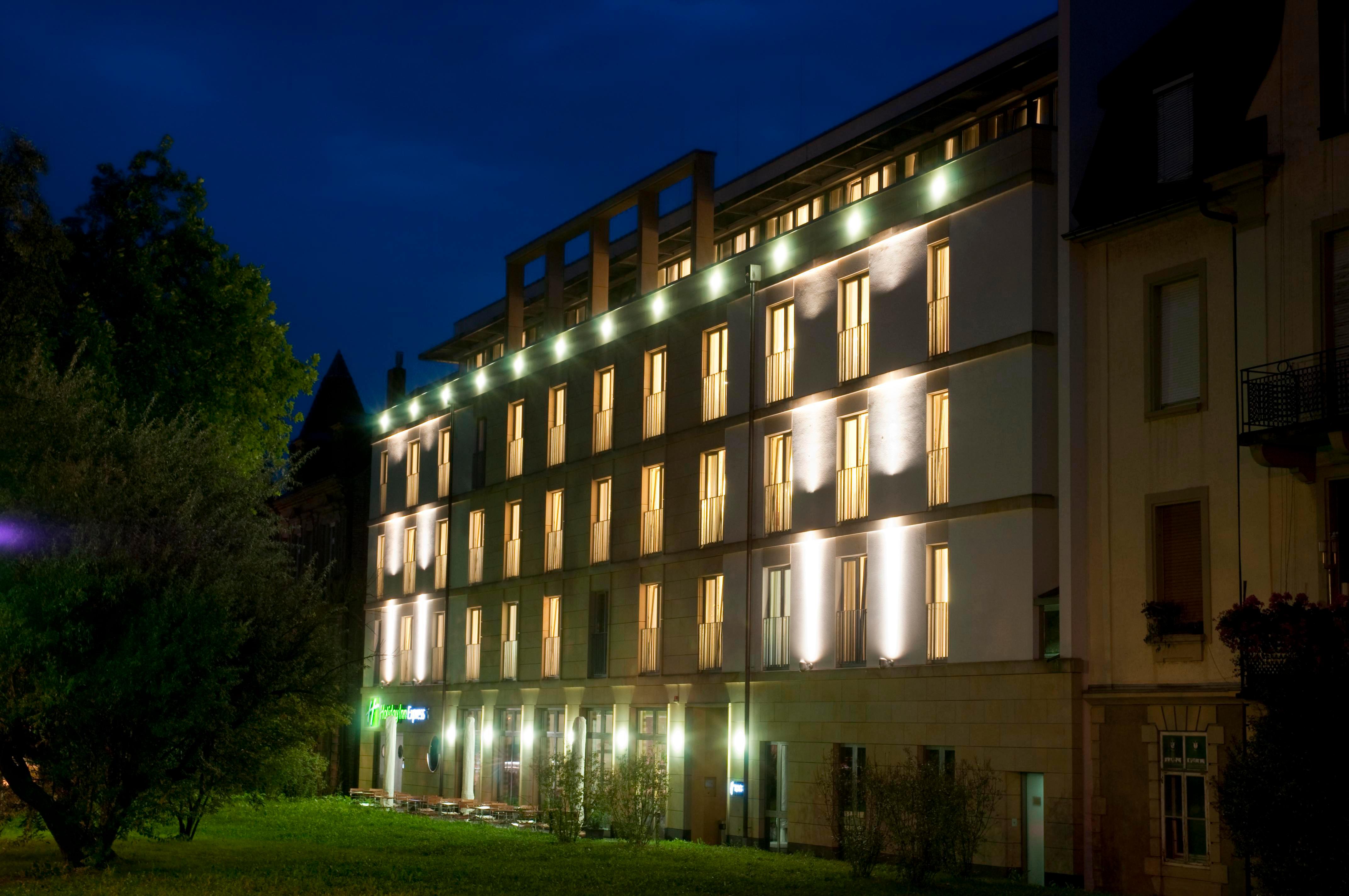 هتل Holiday Inn Express Baden-Baden Baden-Baden