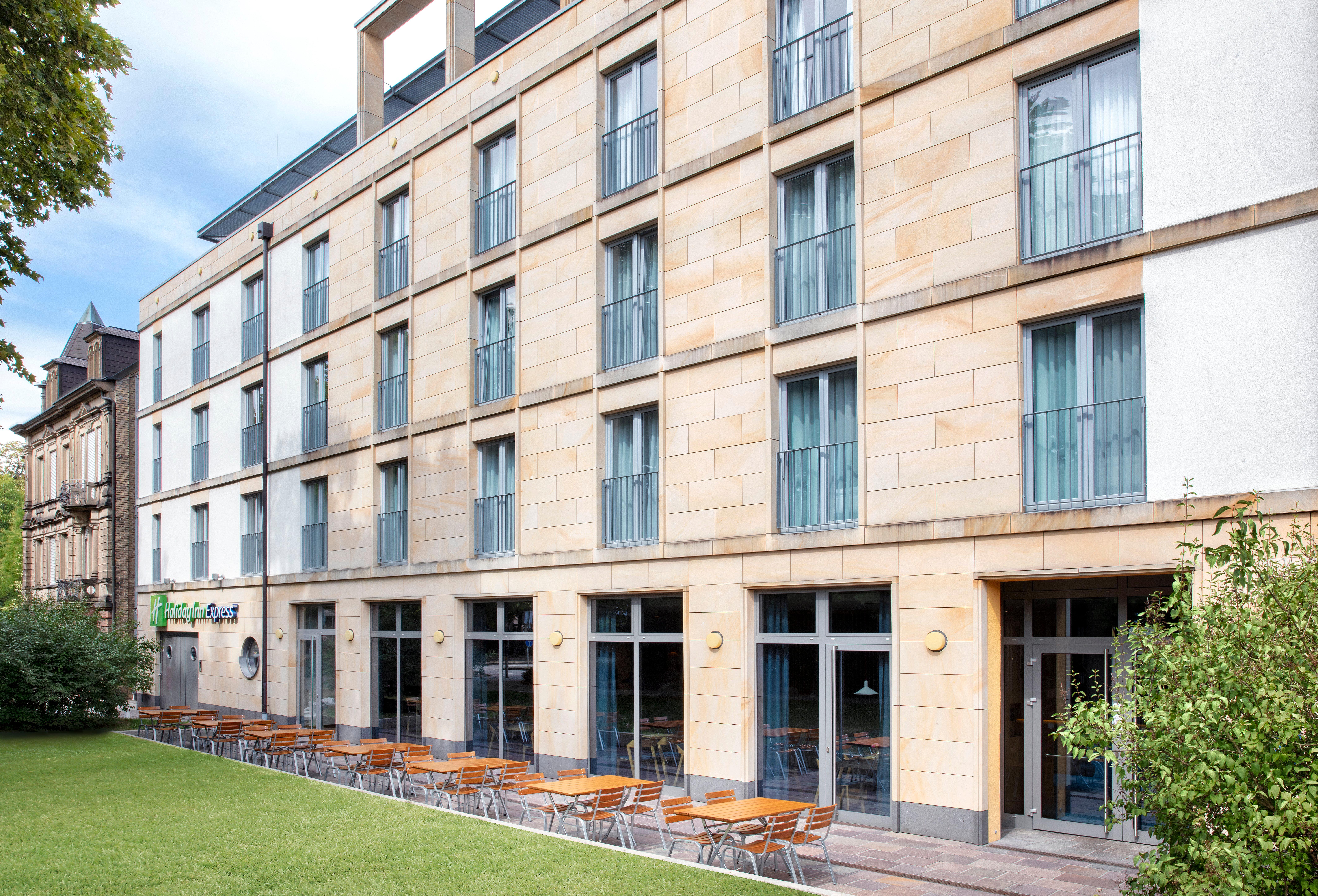 Alibaba https://cdn.alibaba.ir/ostorage/hotel/images/AB786BF0/F8FE448FEC8A4B9F5593DD5A4F0D1F99.jpg