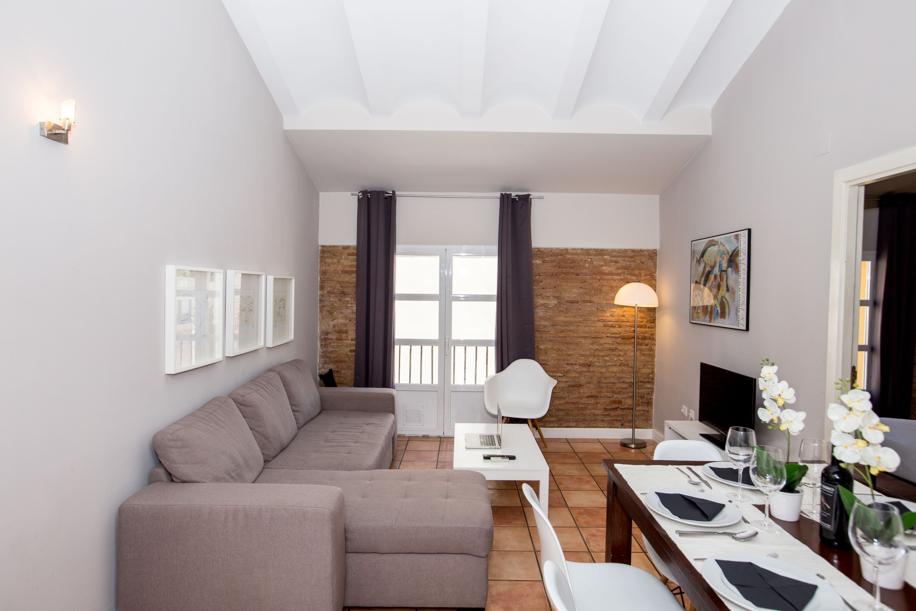 هتل Palacio de Rojas والنسیا