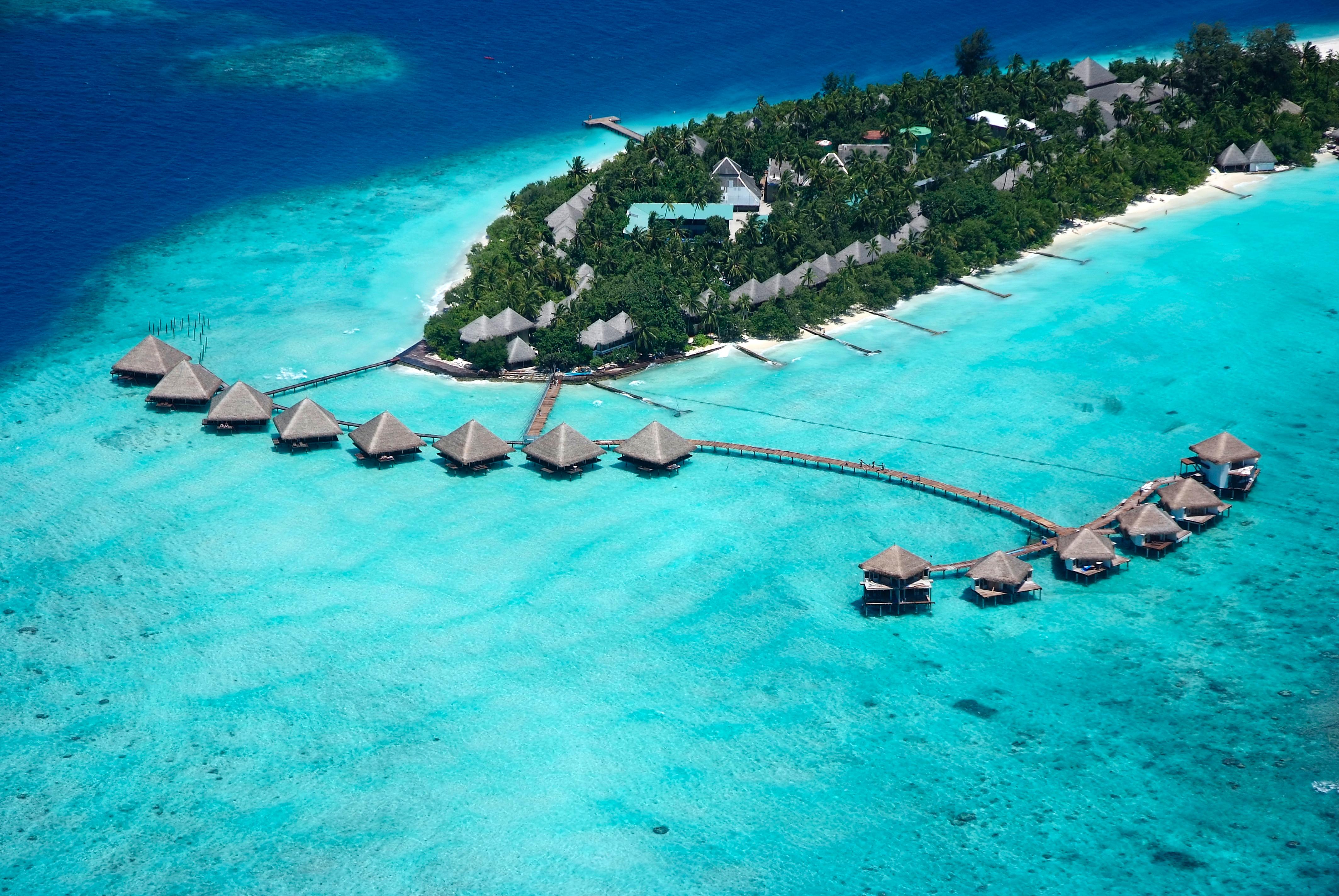 هتل Adaaran Club Rannalhi Rannalhi
