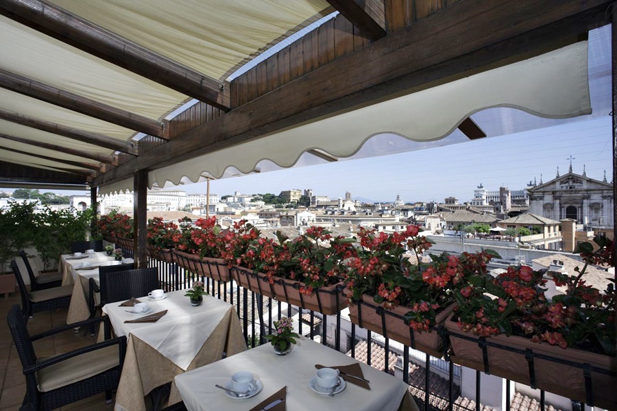 هتل Colonna Palace رم