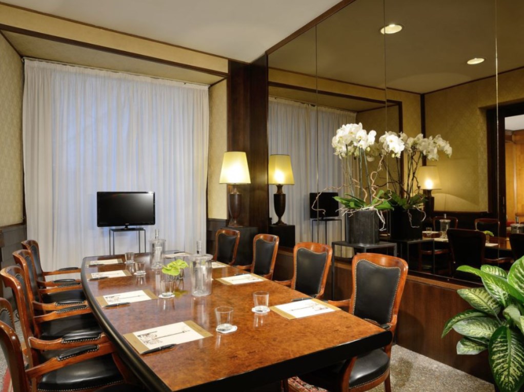 Alibaba https://cdn.alibaba.ir/ostorage/hotel/images/AE6E8CD5/BAD76018477091E0F6EAC1C5795C5AE9.jpg