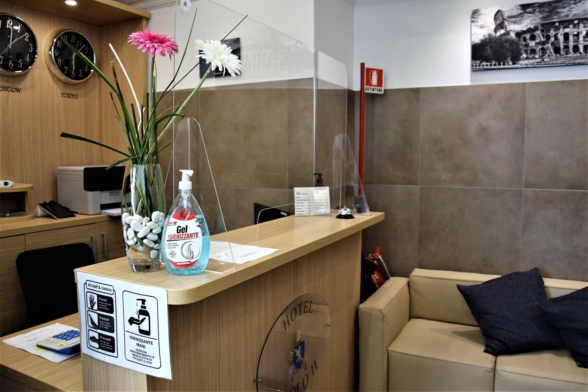 هتل Hotel Paolo II رم