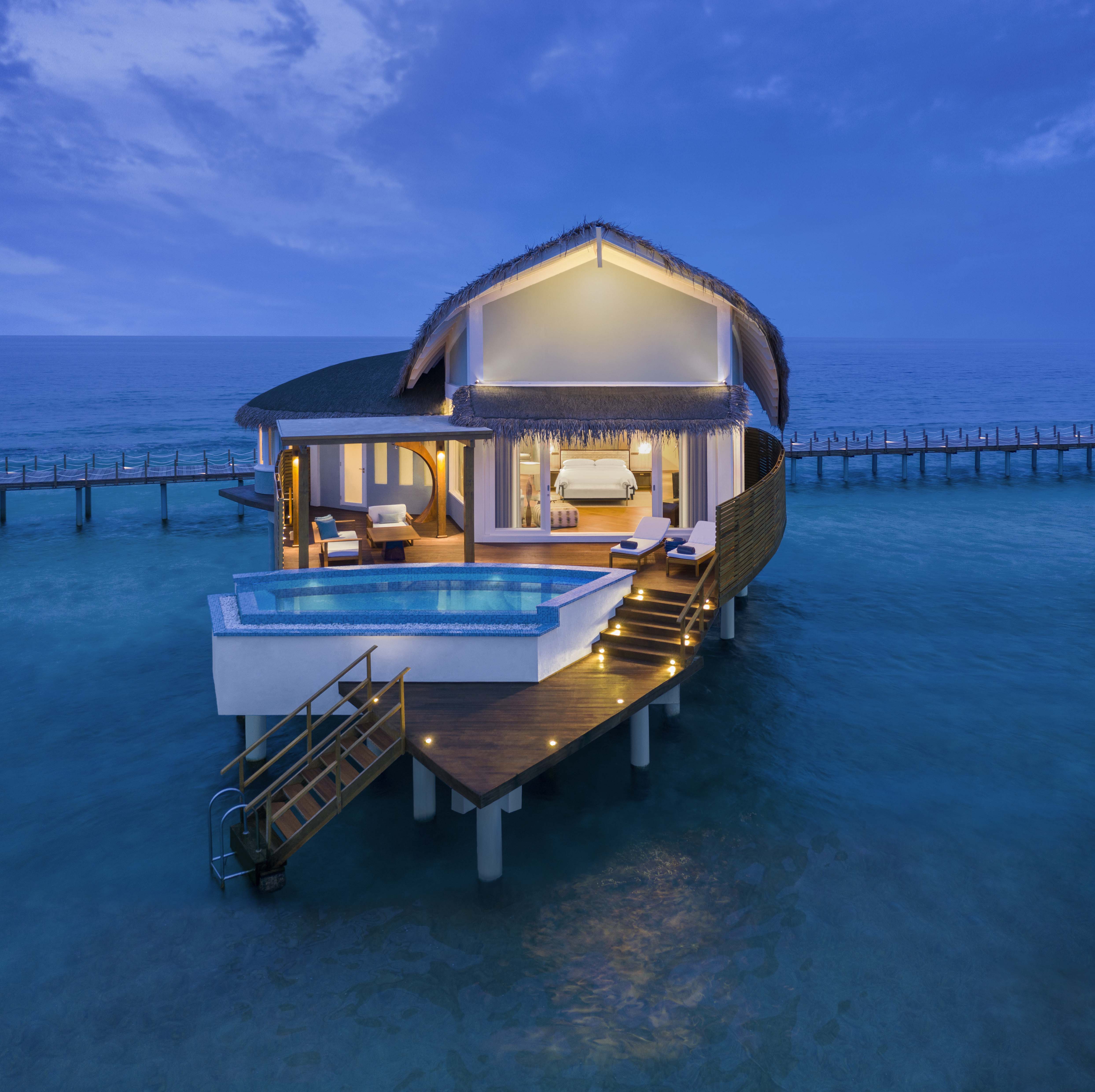 هتل JW Marriott Maldives Resort & Spa ماله