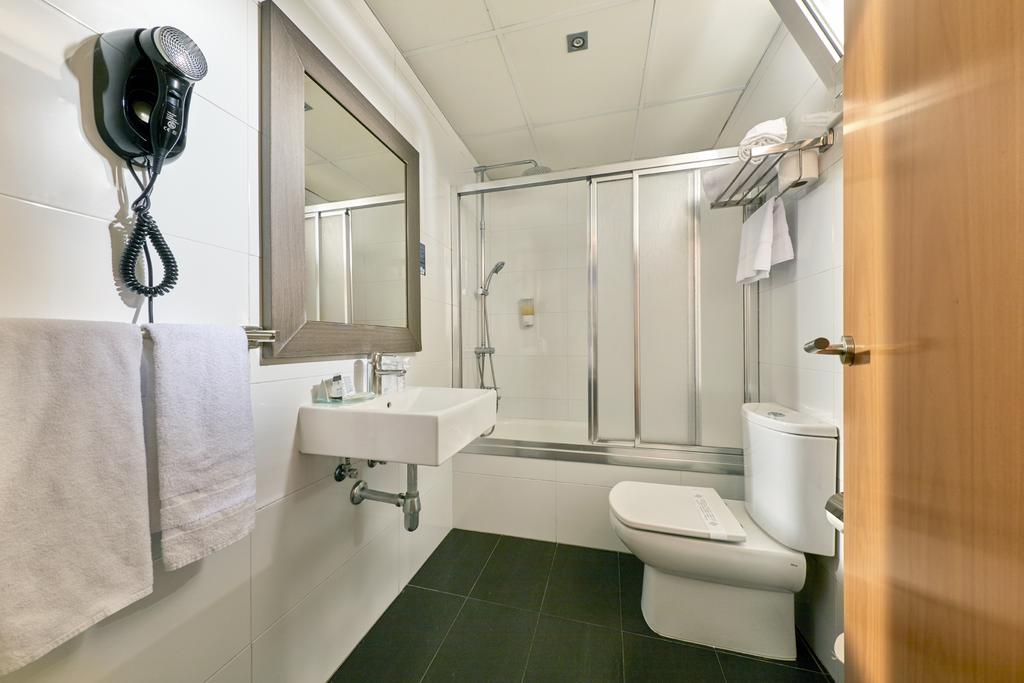 هتل Transit بارسلونا