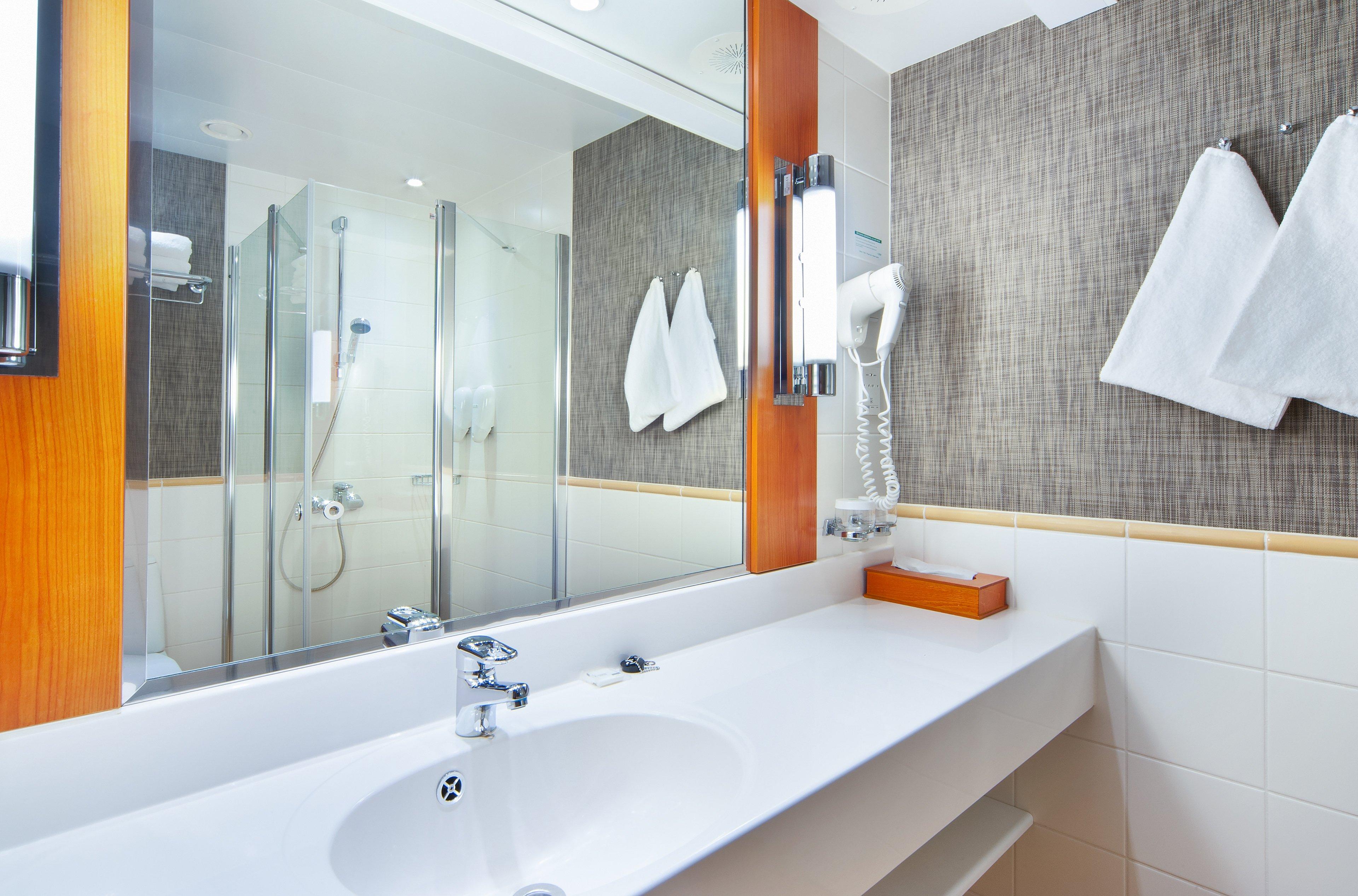 هتل Holiday Inn Helsinki City Centre هلسینکی