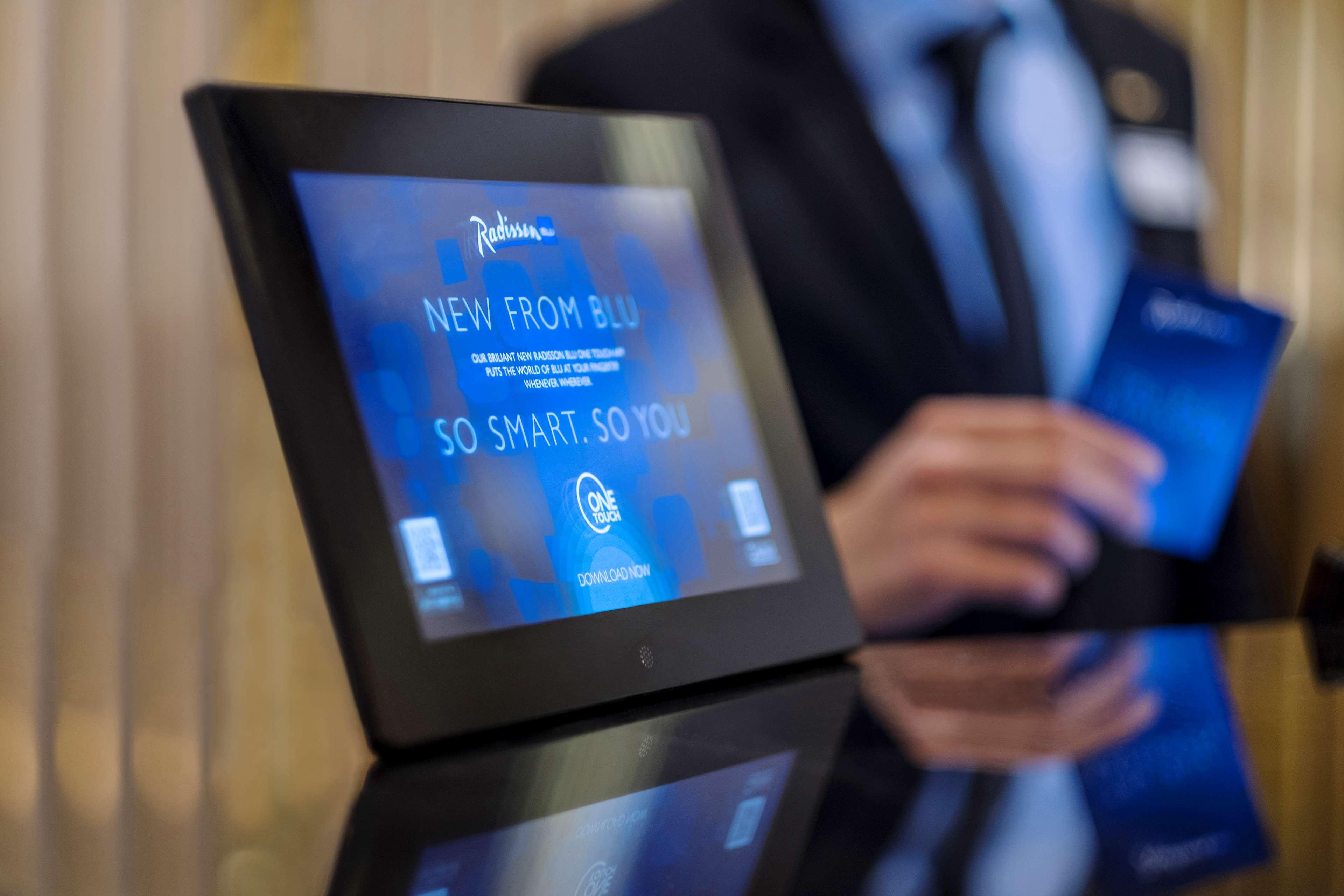 هتل Radisson Blu Hotel, Beirut Verdun بیروت