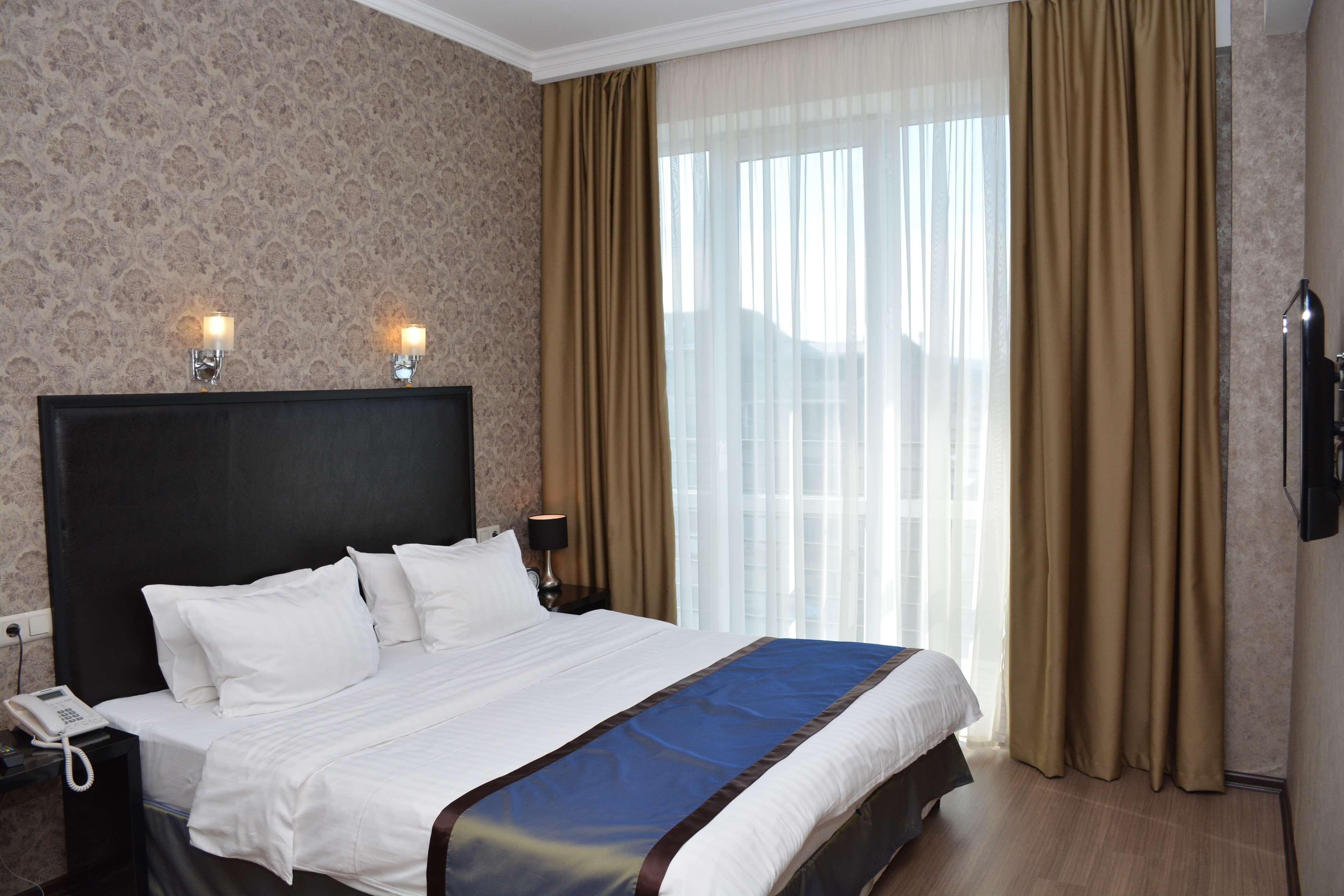 تصاویر Hotel Best Western Tbilisi Art Hotel