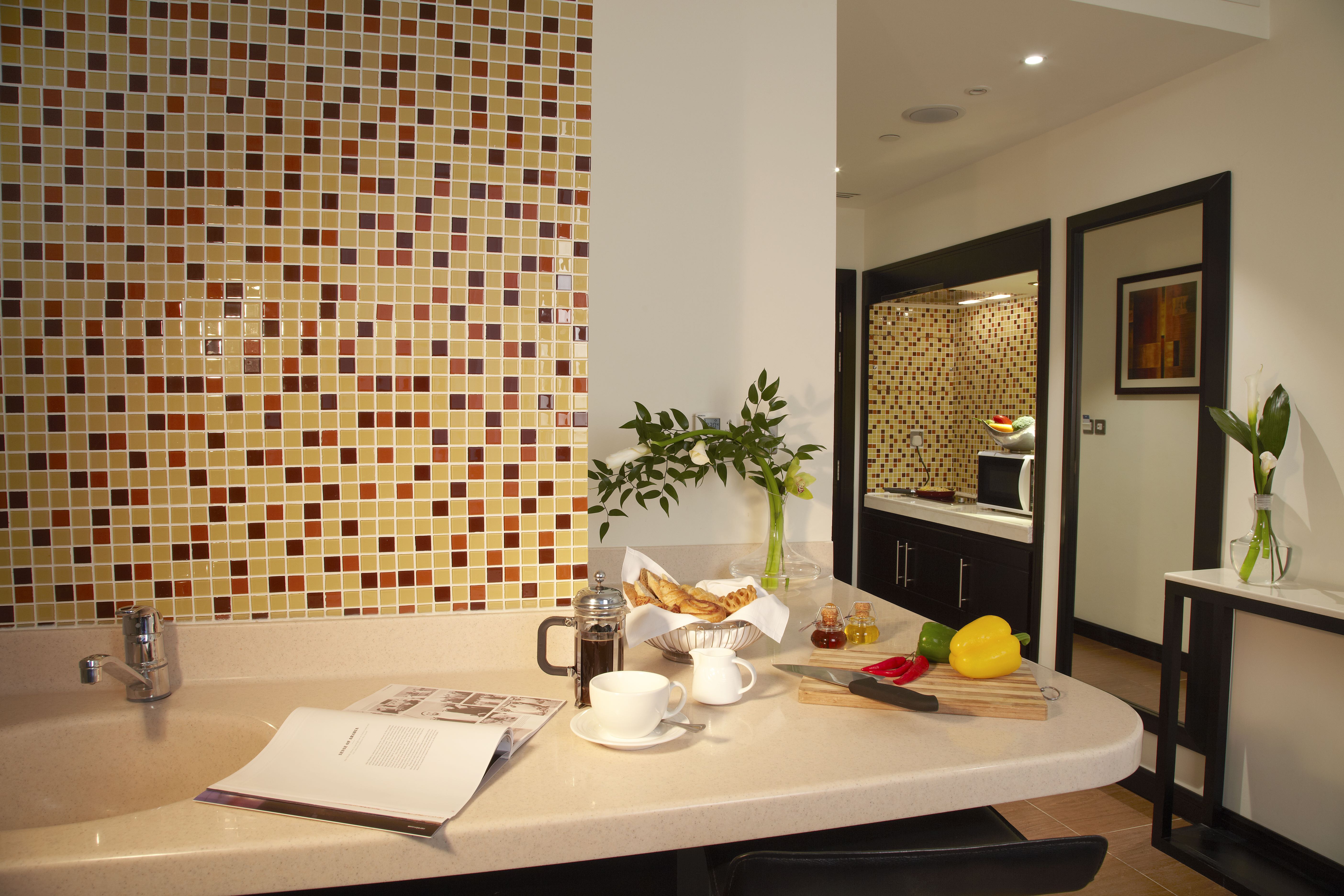 هتل Cristal Hotel Abu Dhabi ابوظبی