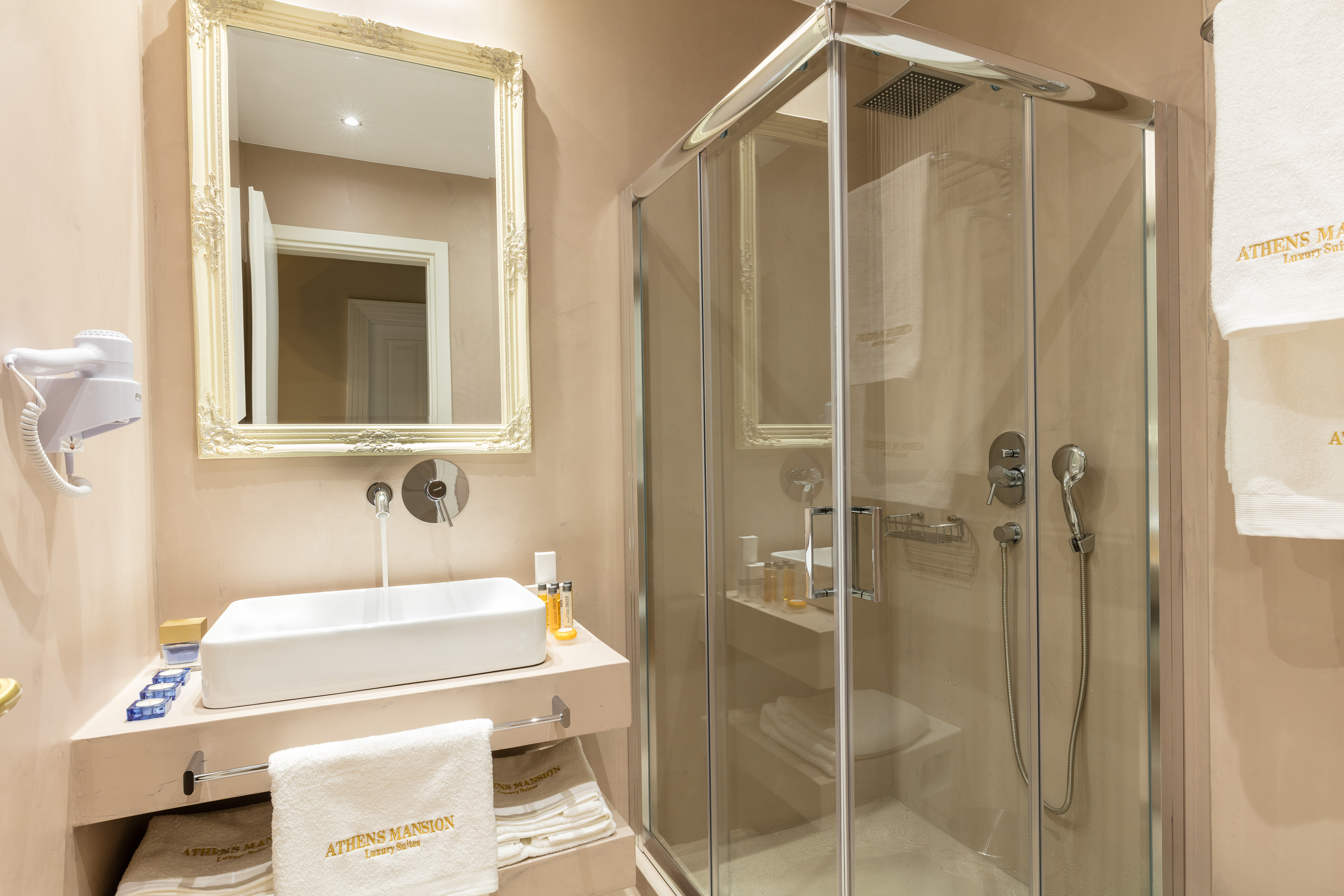 هتل Athens Mansion Luxury Suites آتن