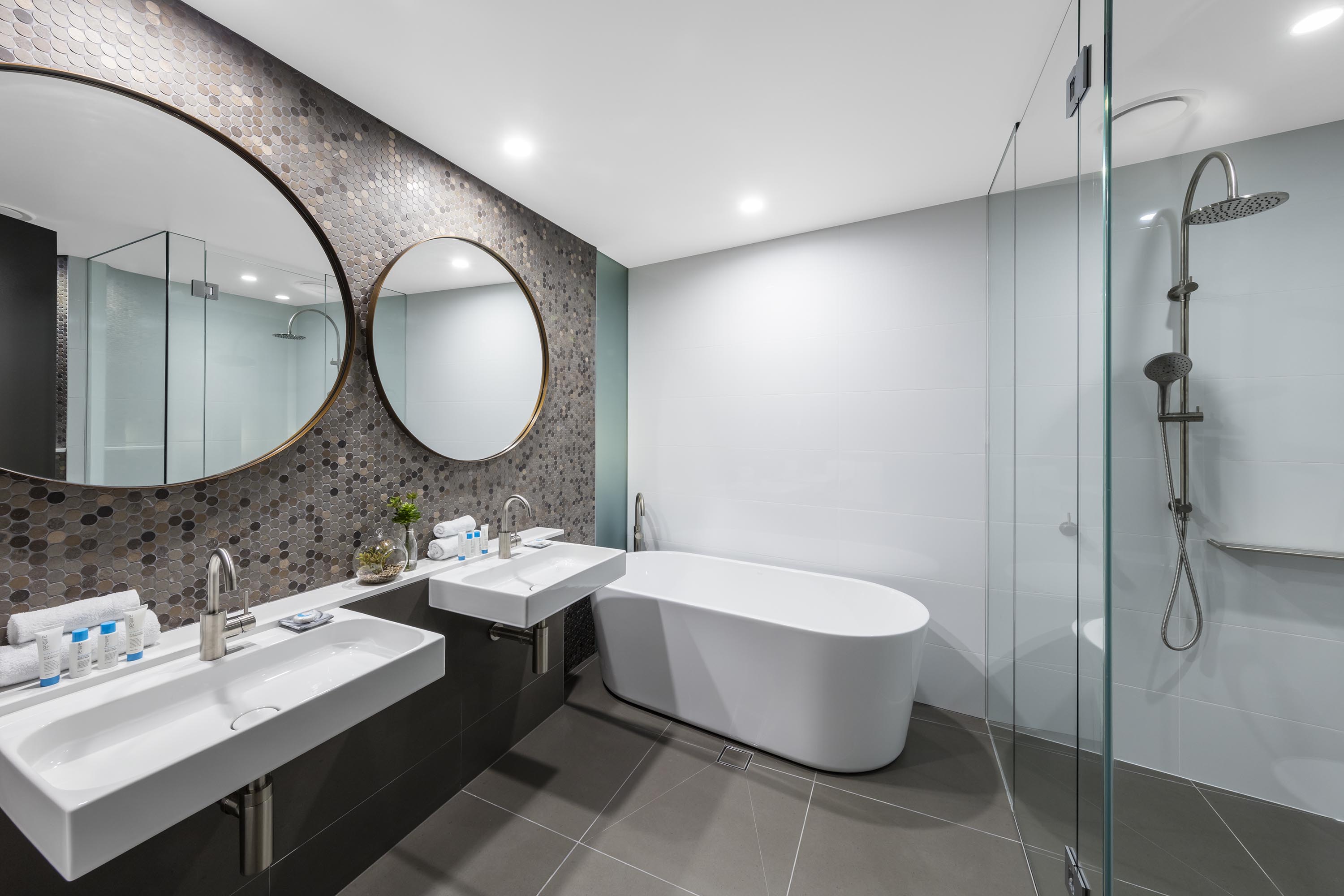 هتل Vibe Hotel Canberra Airport Canberra