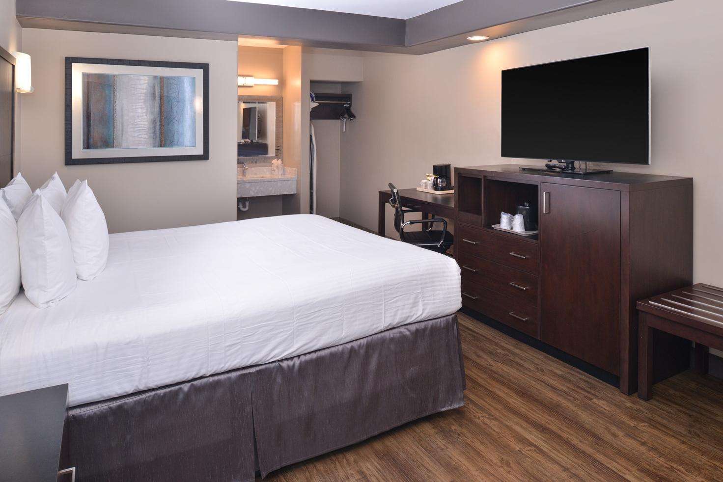 هتل Tarzana Inn Woodland Hills