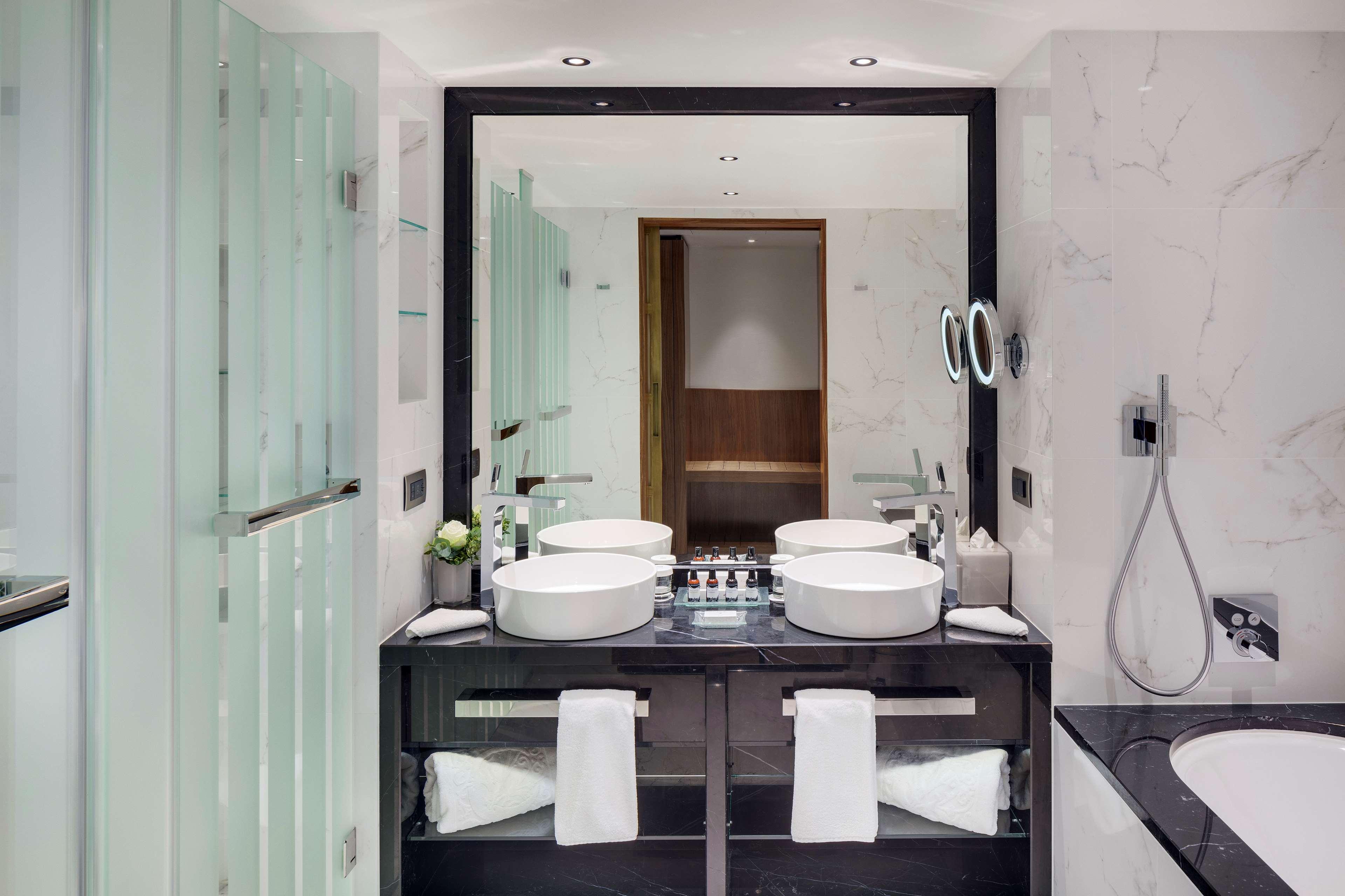 هتل Kempinski Hotel Corvinus Budapest بوداپست