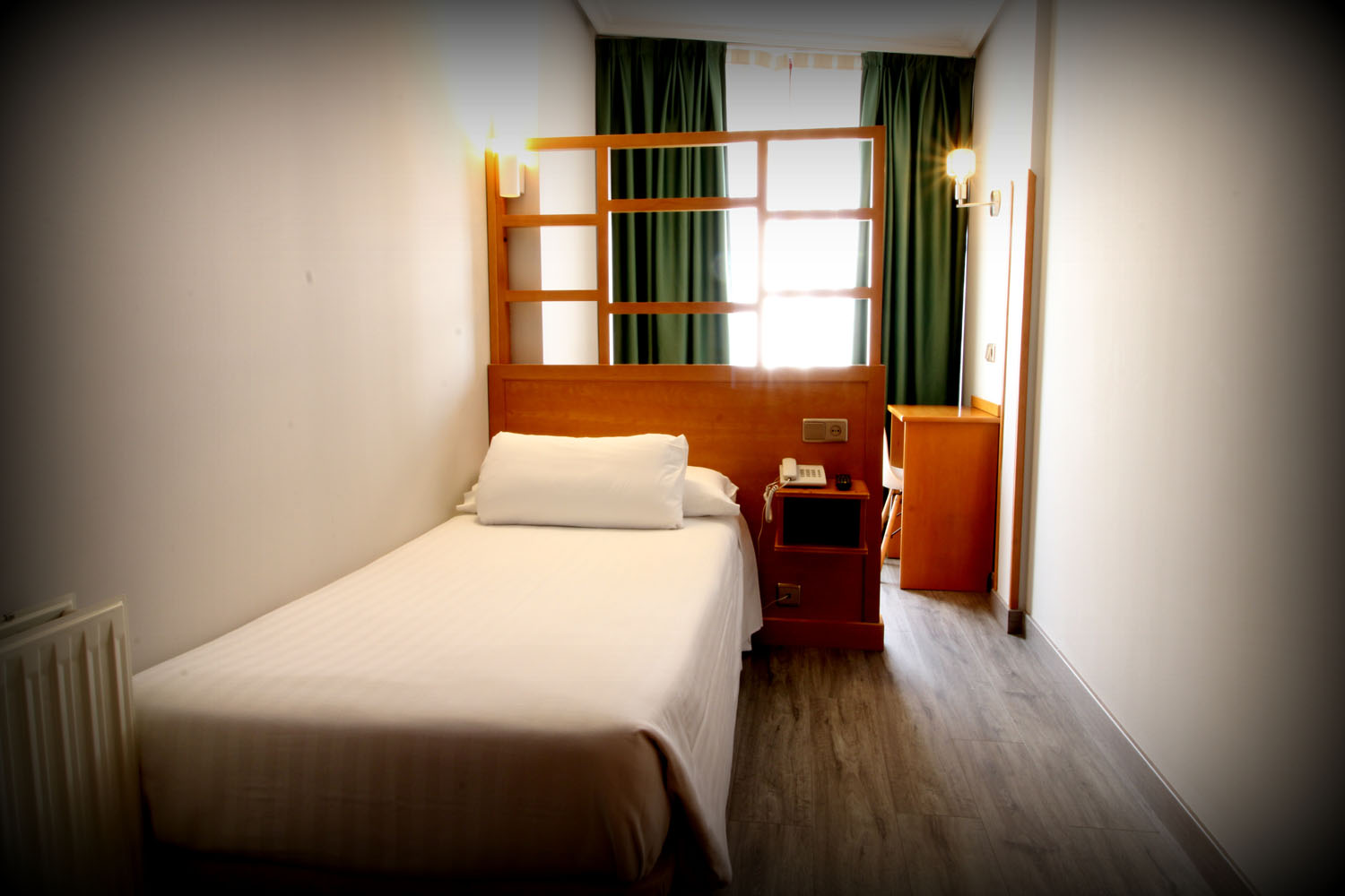هتل Hotel Carbayon Oviedo