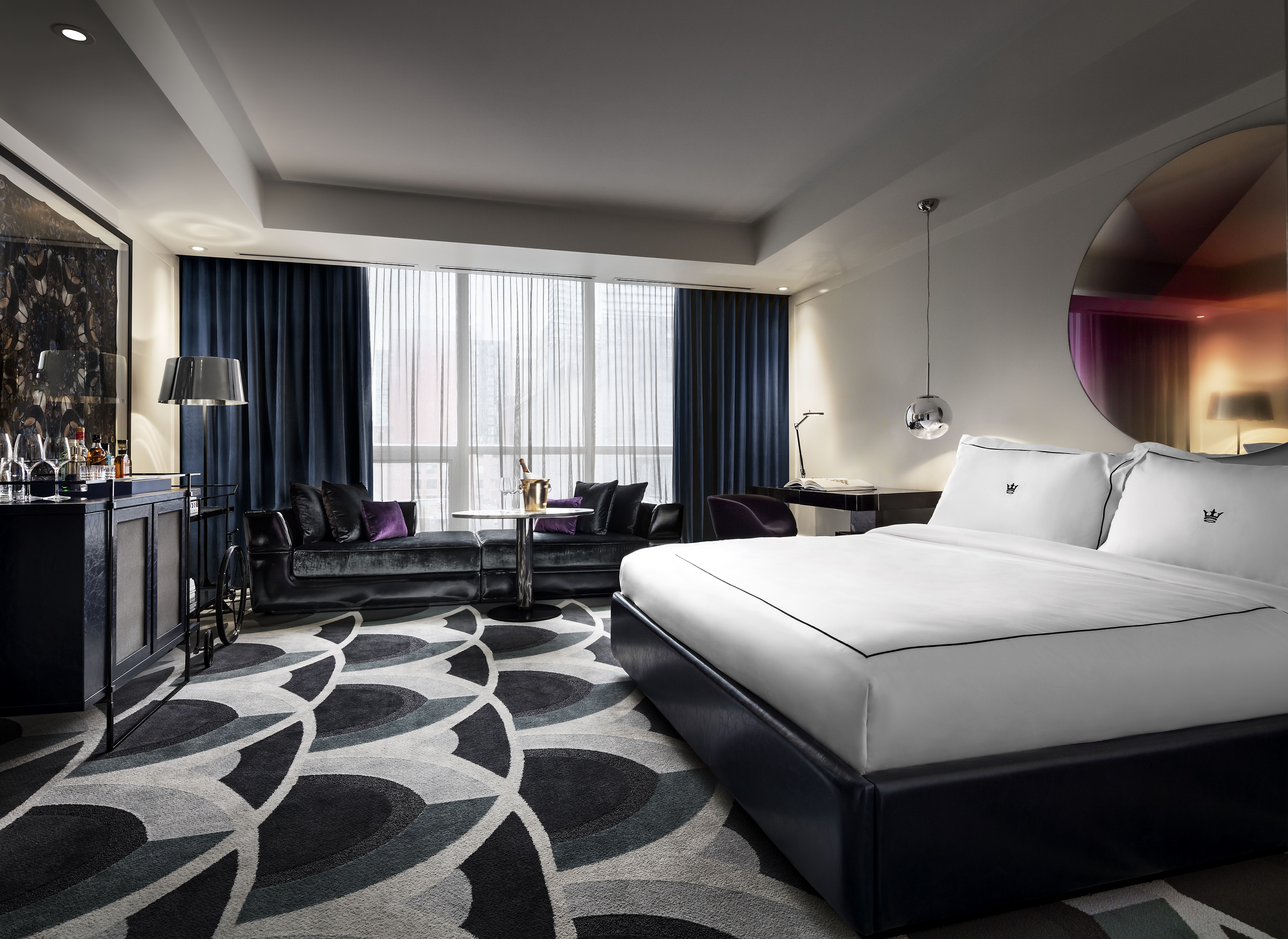 هتل Bisha Hotel Toronto تورنتو