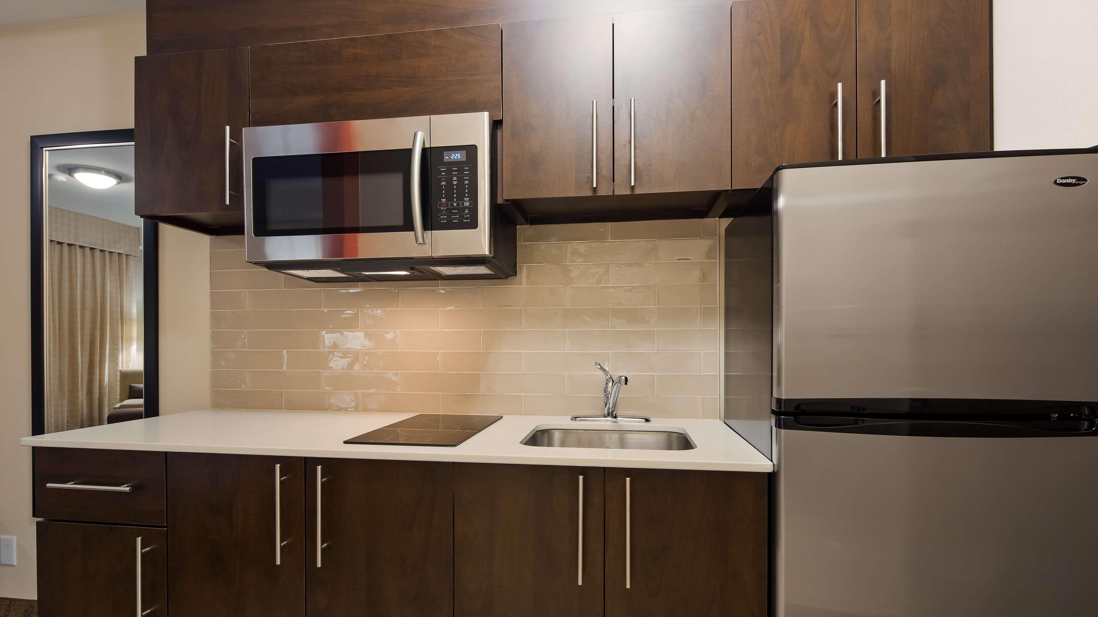 هتل Best Western Plus Merritt Hotel Merritt